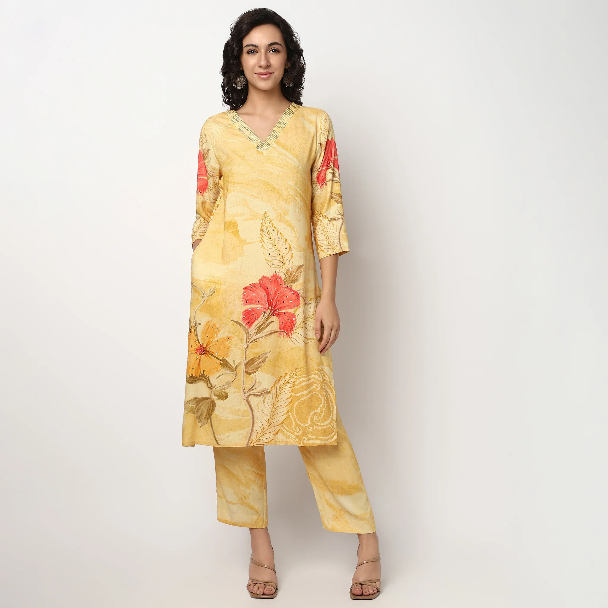 Printed V-Neck Kurta Set with Pant - Image 6