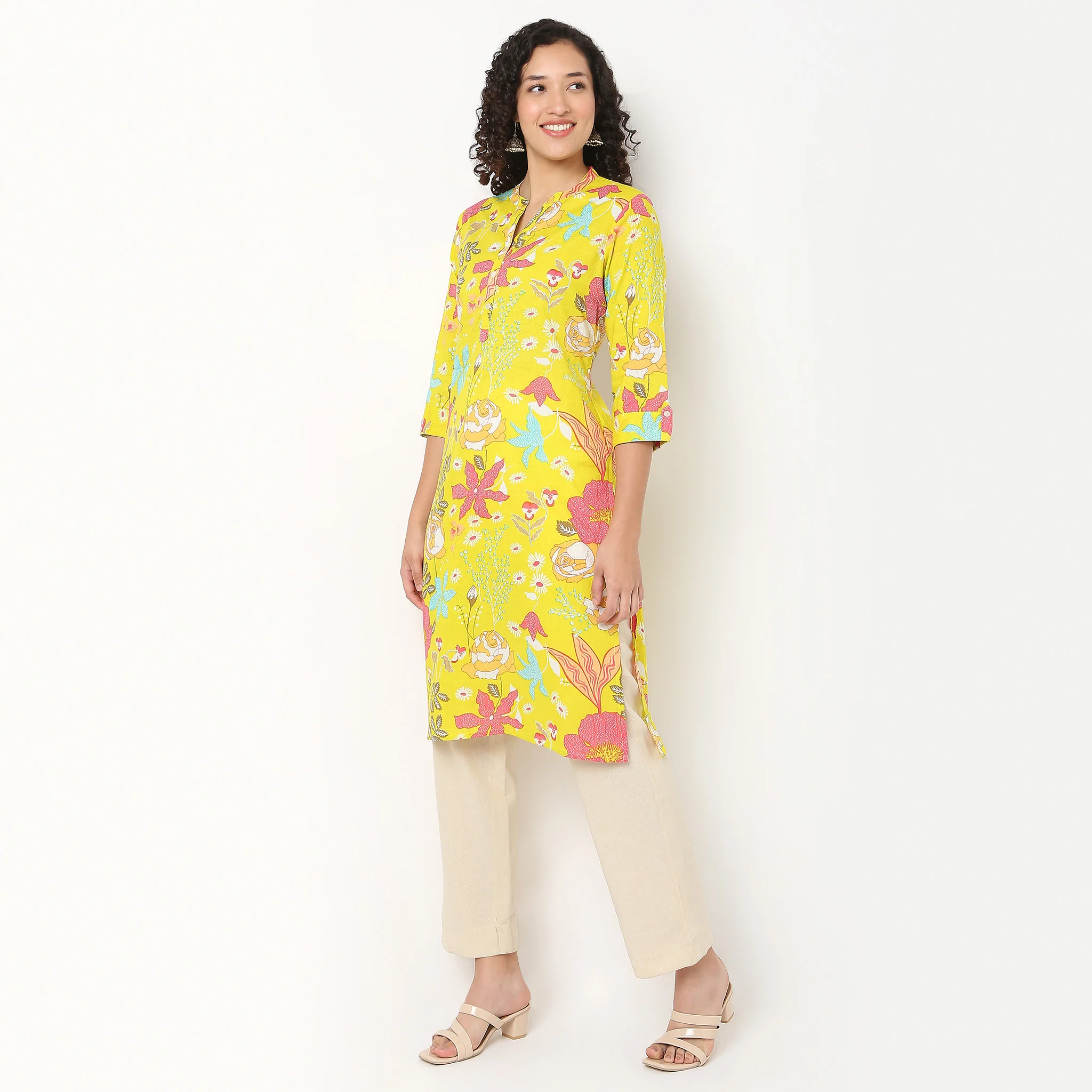 Printed V Neck Long Kurta with Lace - Image 5