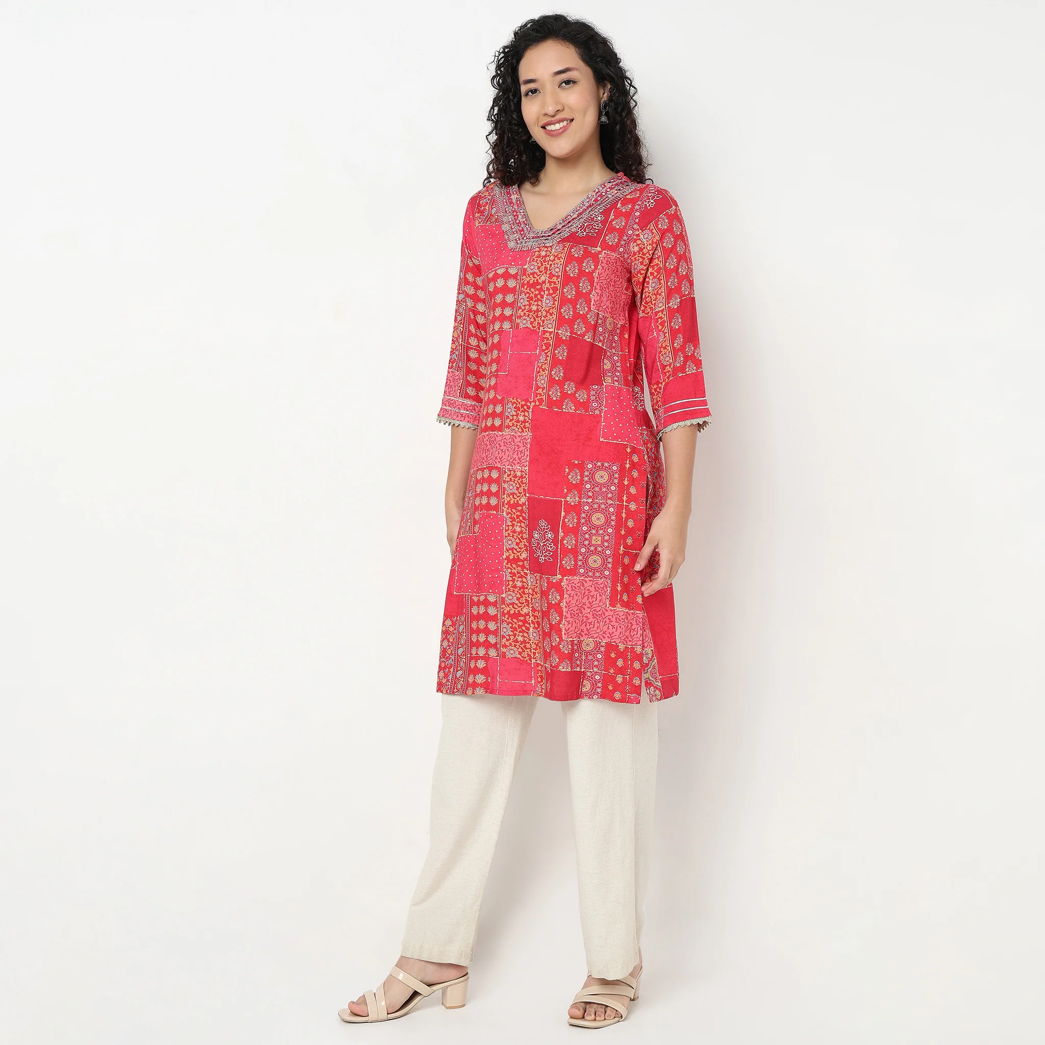 Printed V Neck Kurta - Image 5
