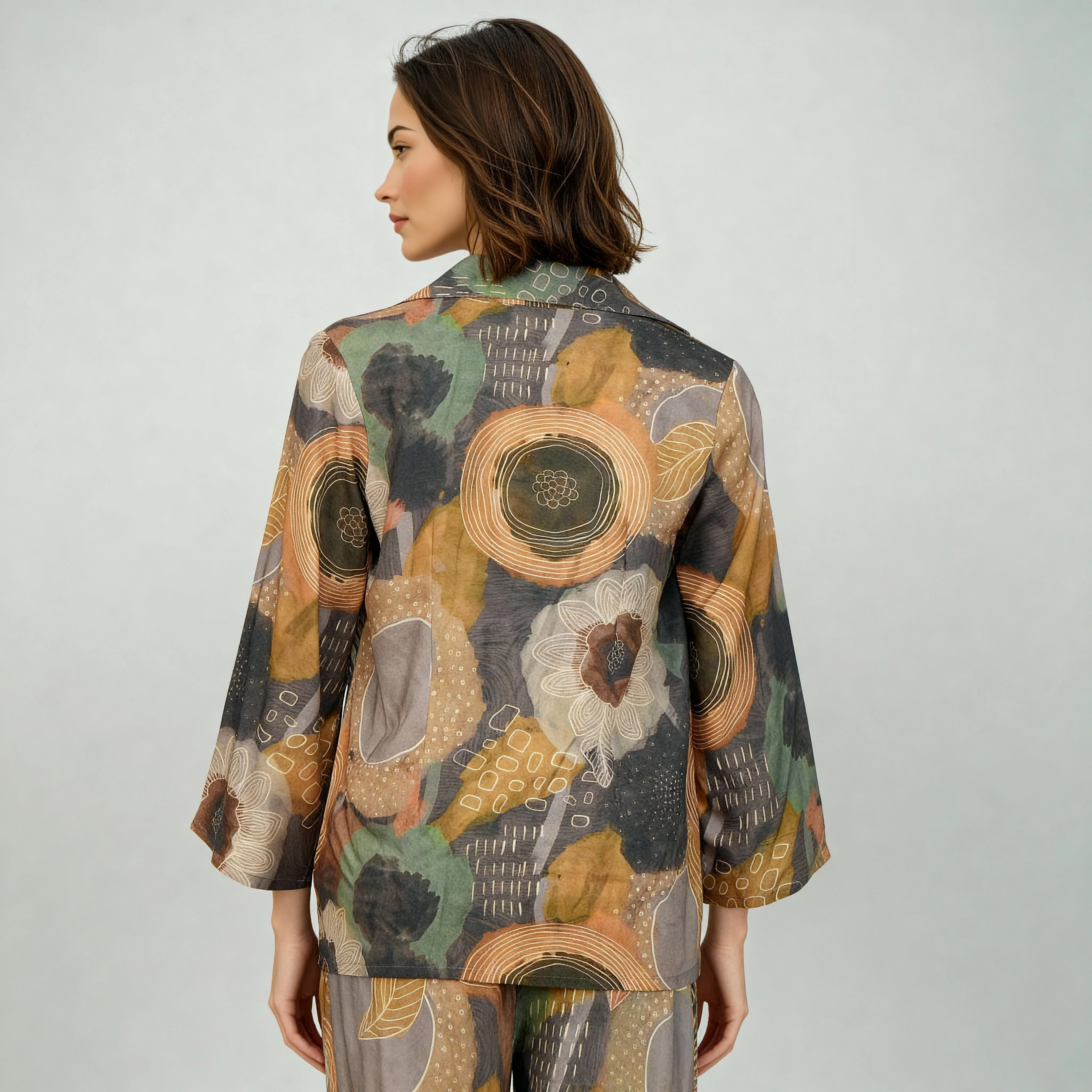 Printed Shirt Collar Shrug With Smocked Crop Top - Image 4