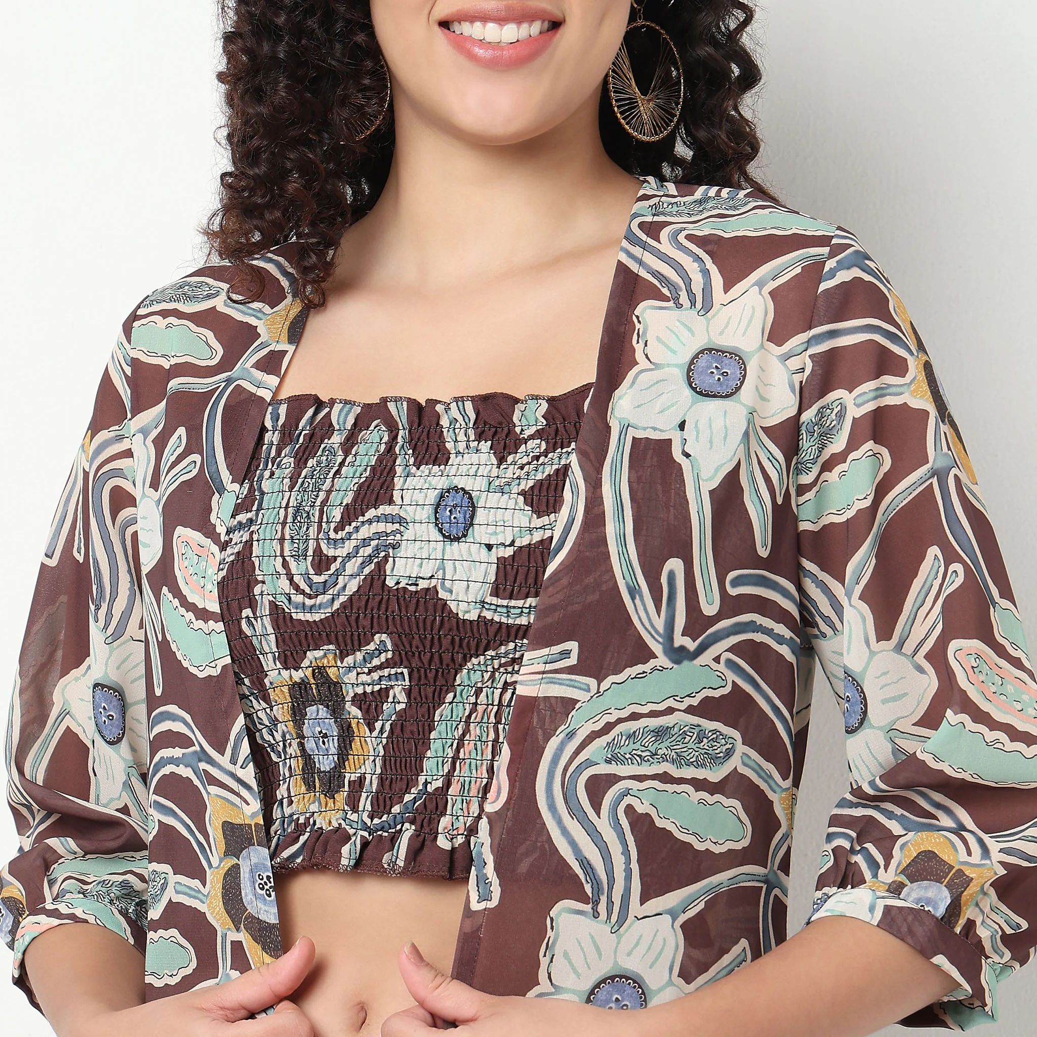 Printed Shrug With Smocked Crop Top and Pant Set - Image 4