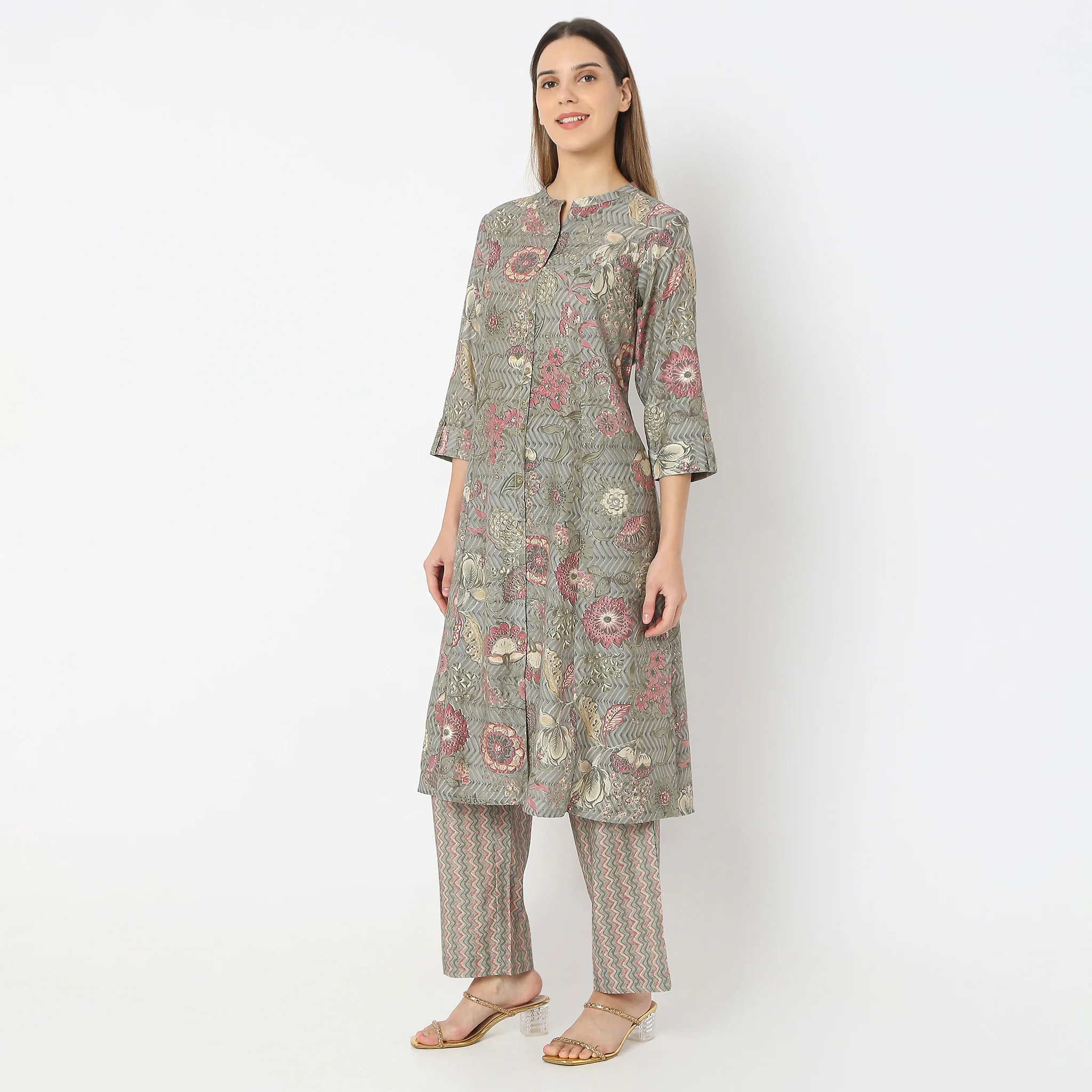 Printed Straight Band Collar A-Line Kurta With Pant Set - Image 5
