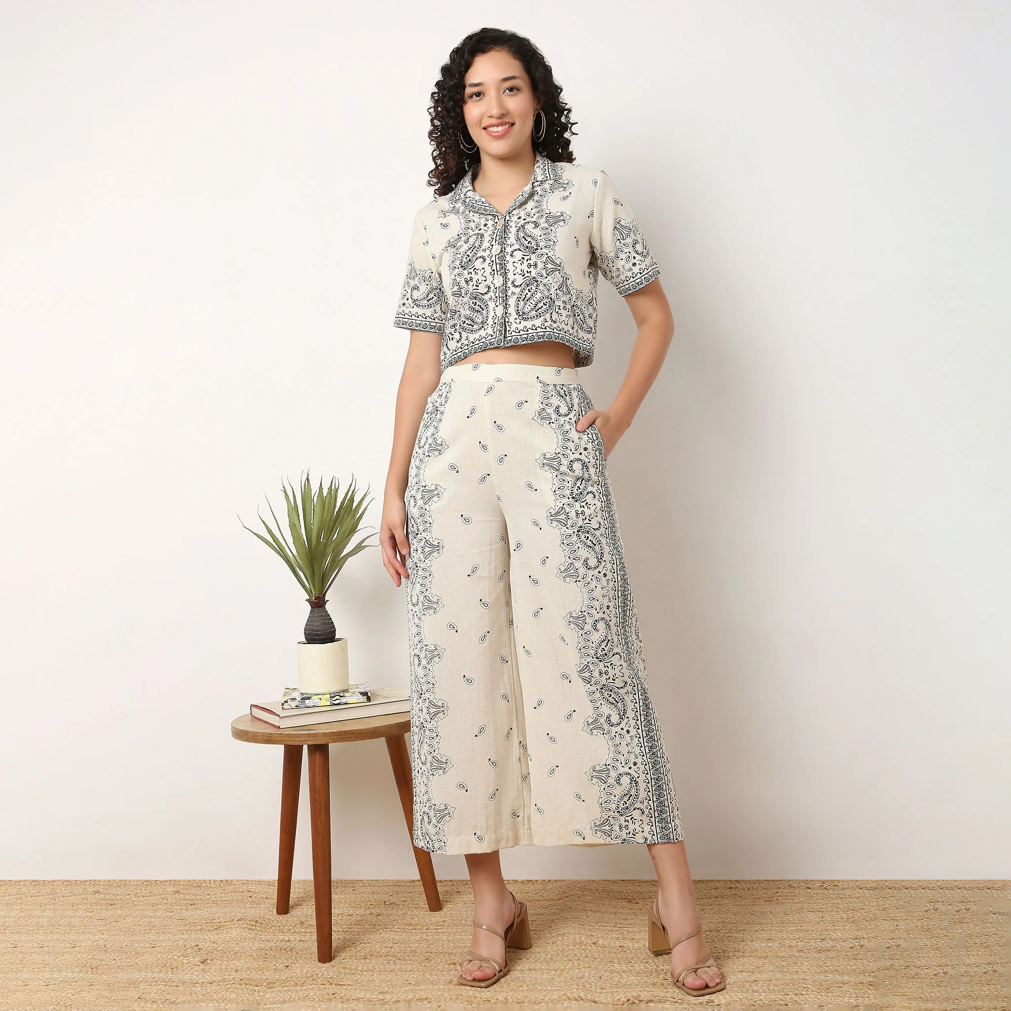 Printed Straight Fit High Rise Pants