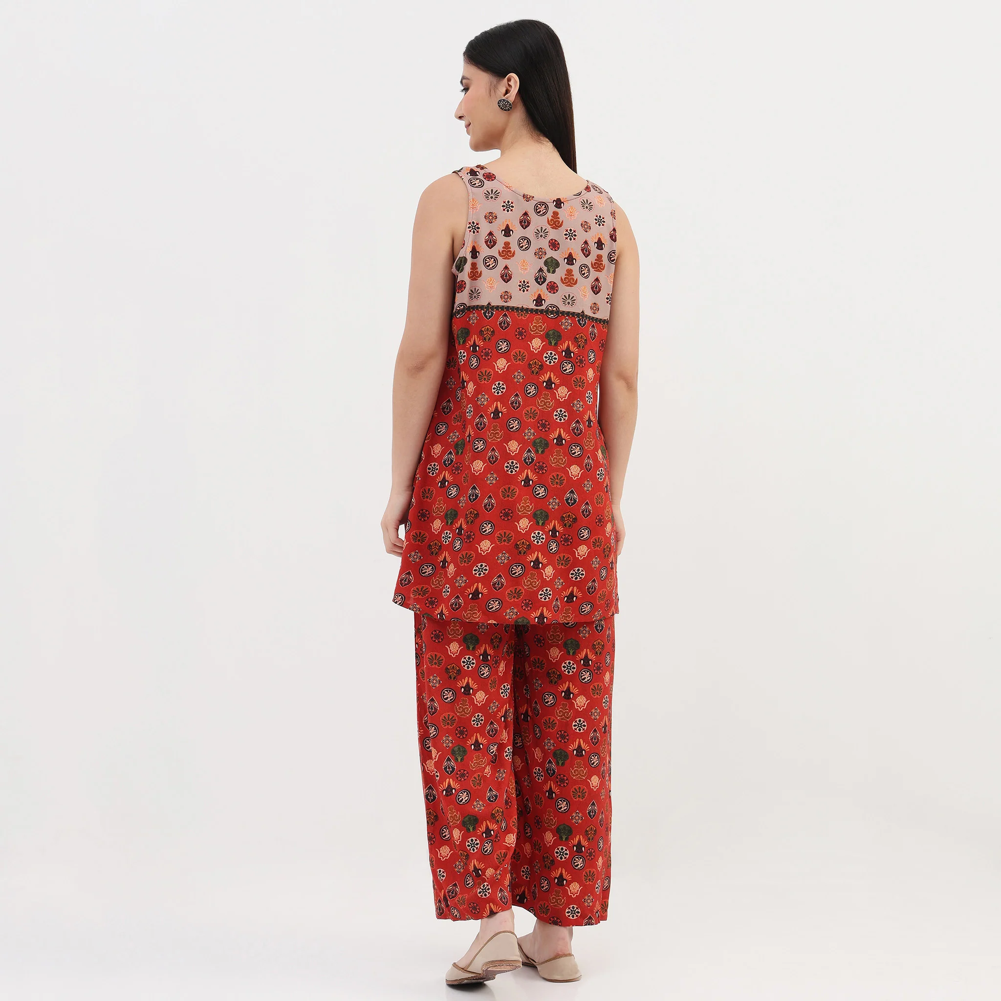 Printed Straight Kurta with Pant and Dupatta Set - Image 3