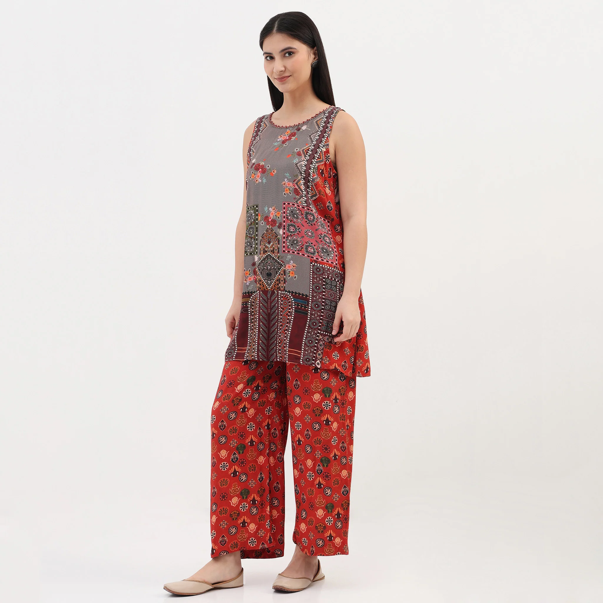 Printed Straight Kurta with Pant and Dupatta Set - Image 5