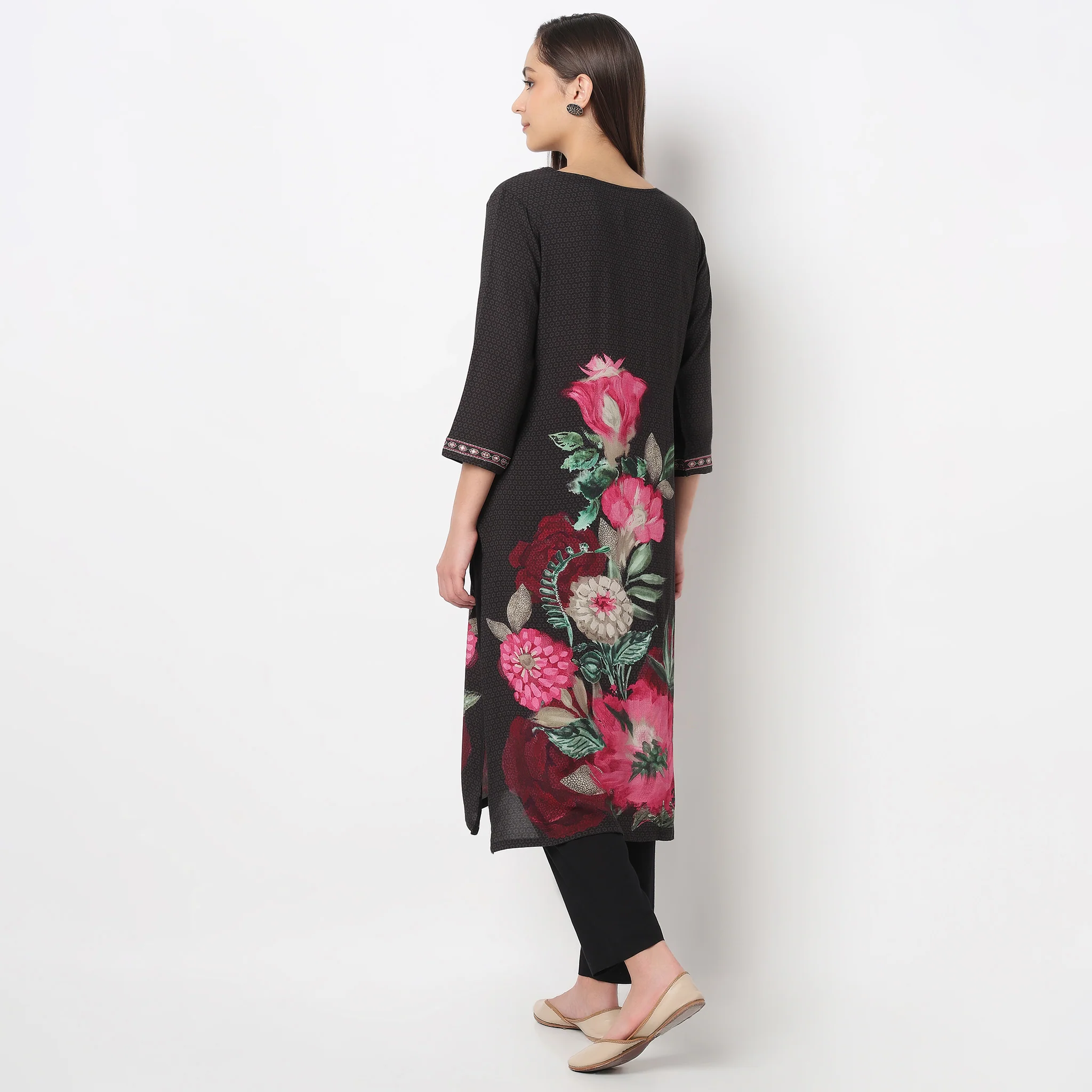 Printed Straight Kurta with Pant & Dupatta Set - Image 3