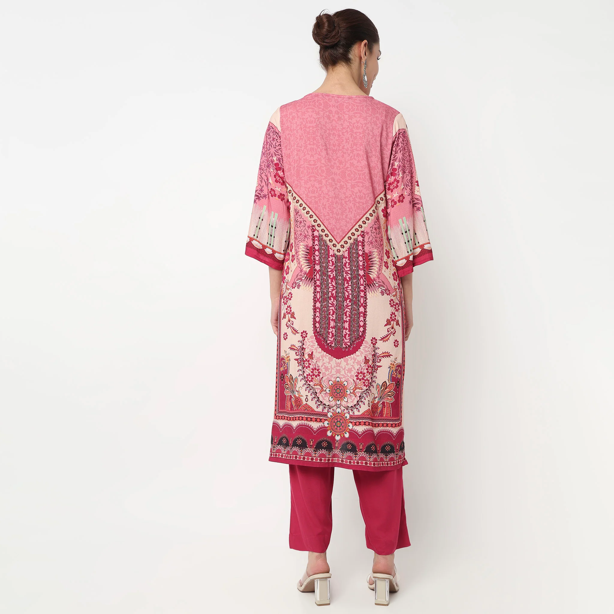 Printed Straight Kurta with Pant & with Dupatta Set - Image 3