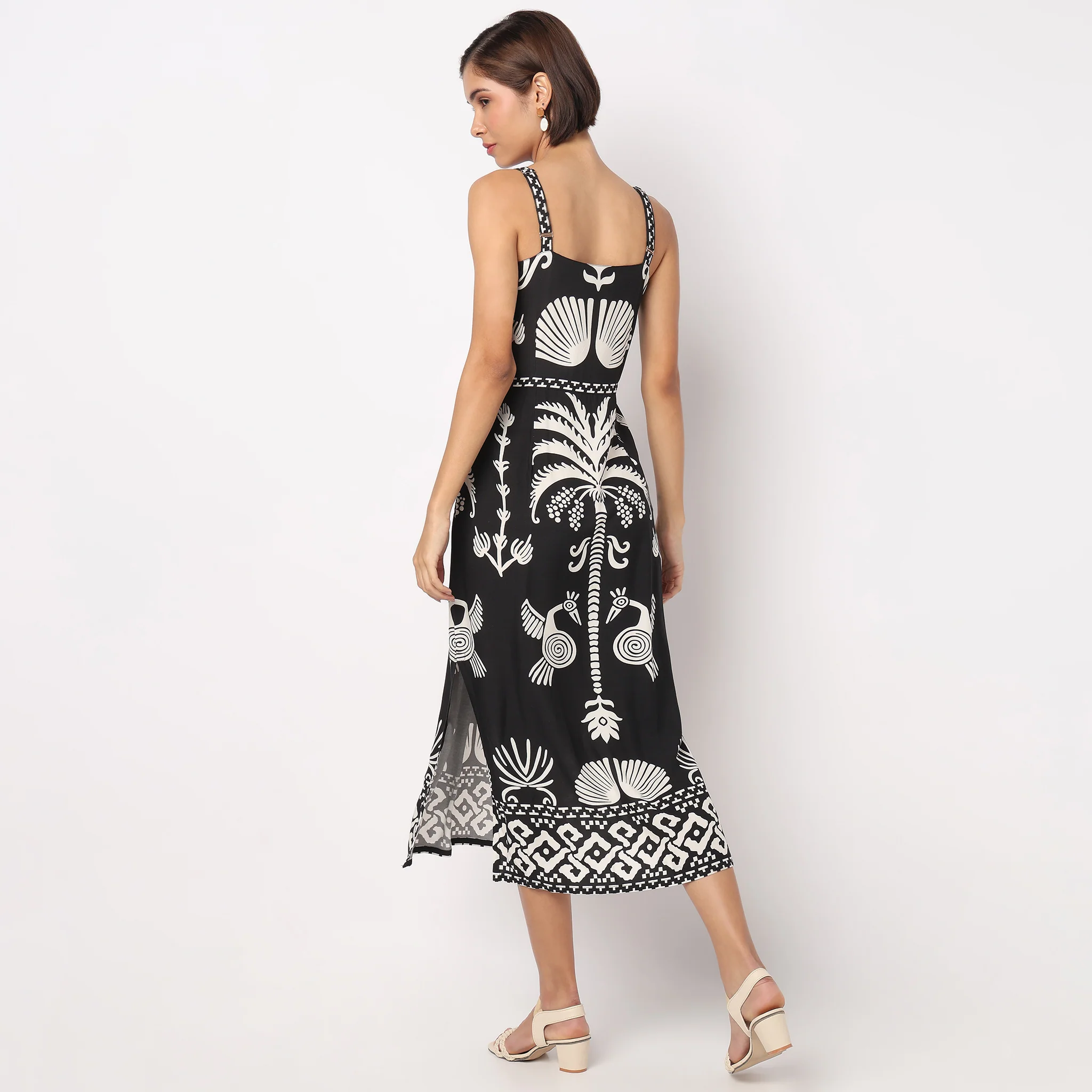 Printed Strappy Flare Dress - Image 3