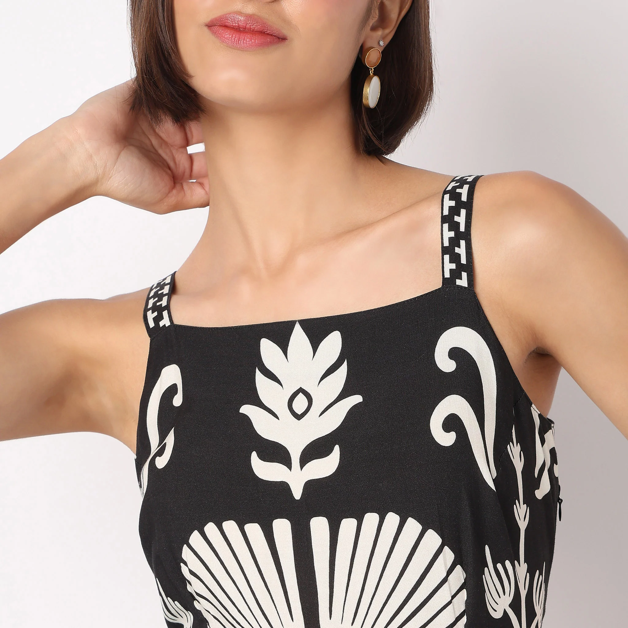 Printed Strappy Flare Dress - Image 4