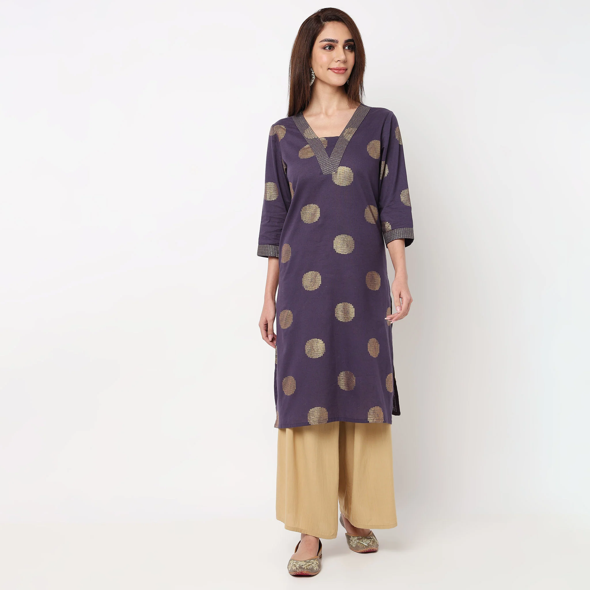 V-Neck Printed Long Kurta - Image 12