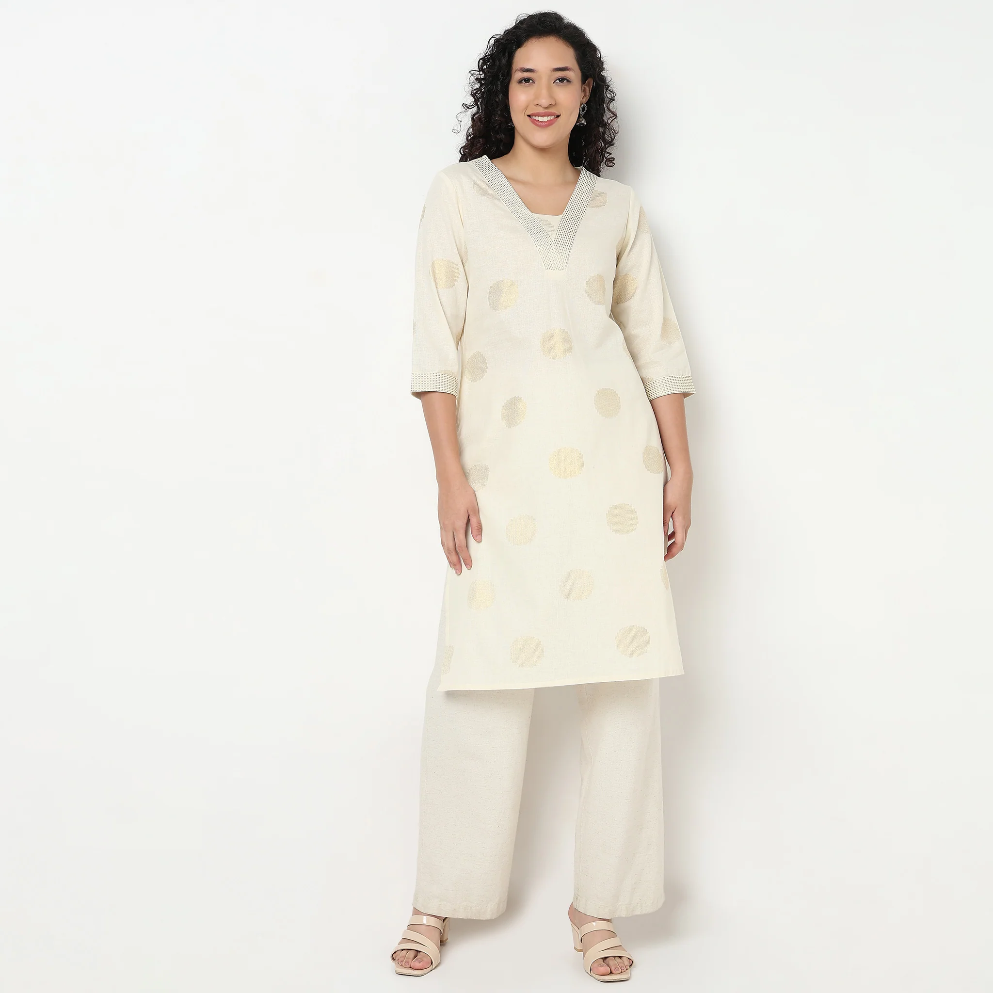 V-Neck Printed Long Kurta - Image 2