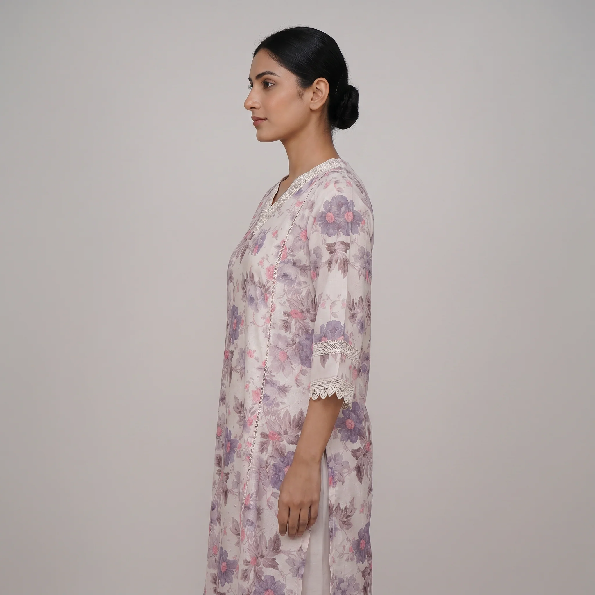 Printed V-Neck Straight Kurta - Image 2