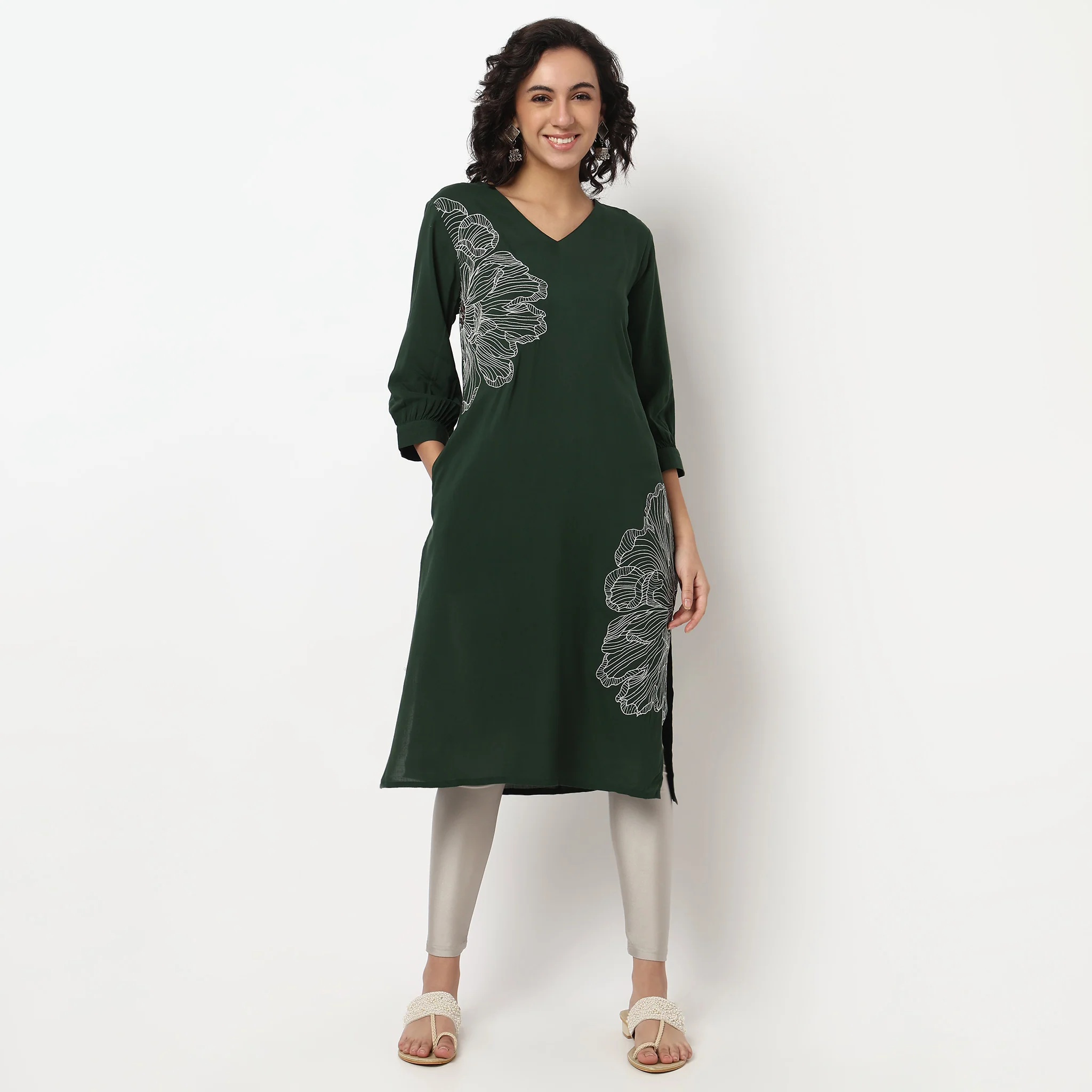 Printed V Neck Kurta - Image 2
