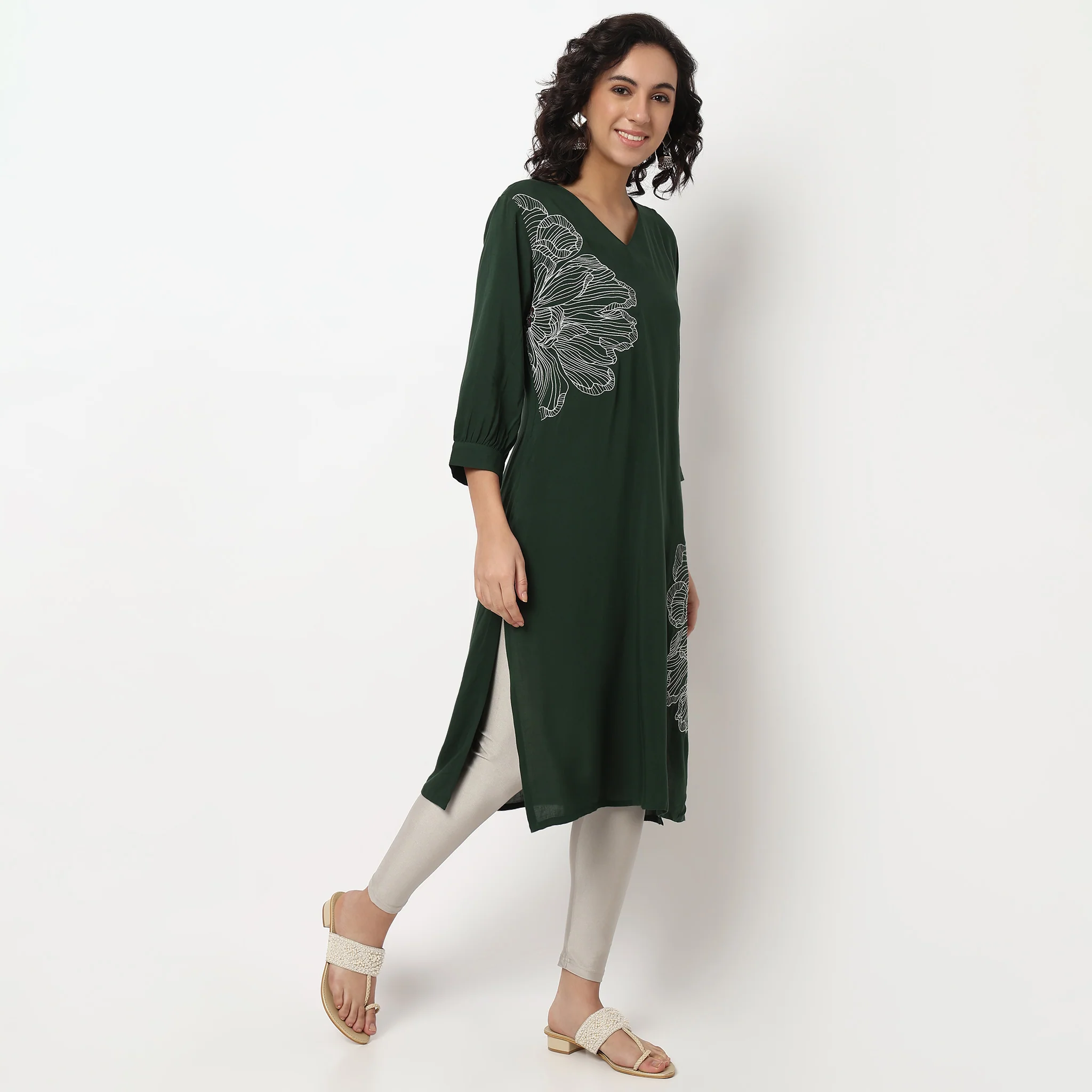 Printed V Neck Kurta - Image 5