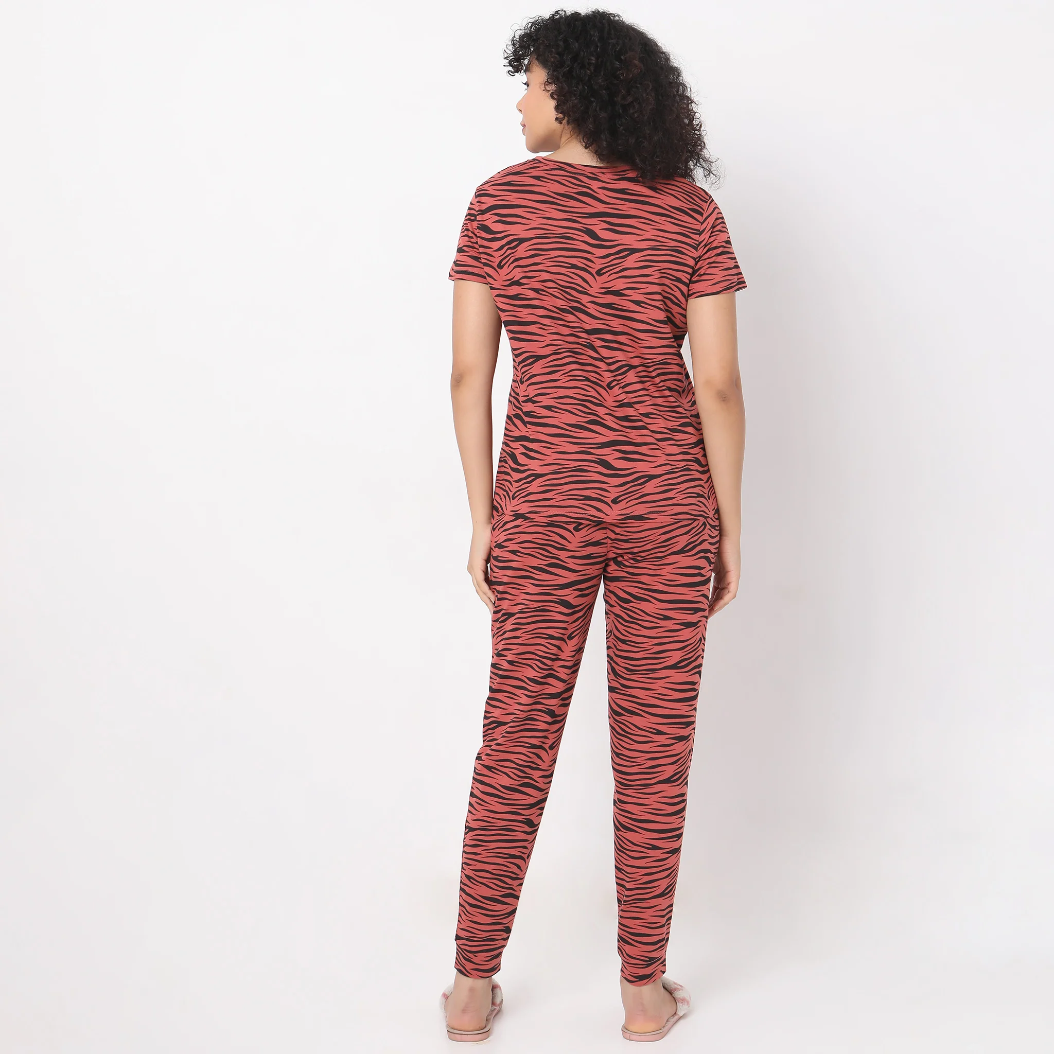 Knitted Animal Print Top With Joggers Sleepwear Set - Image 3