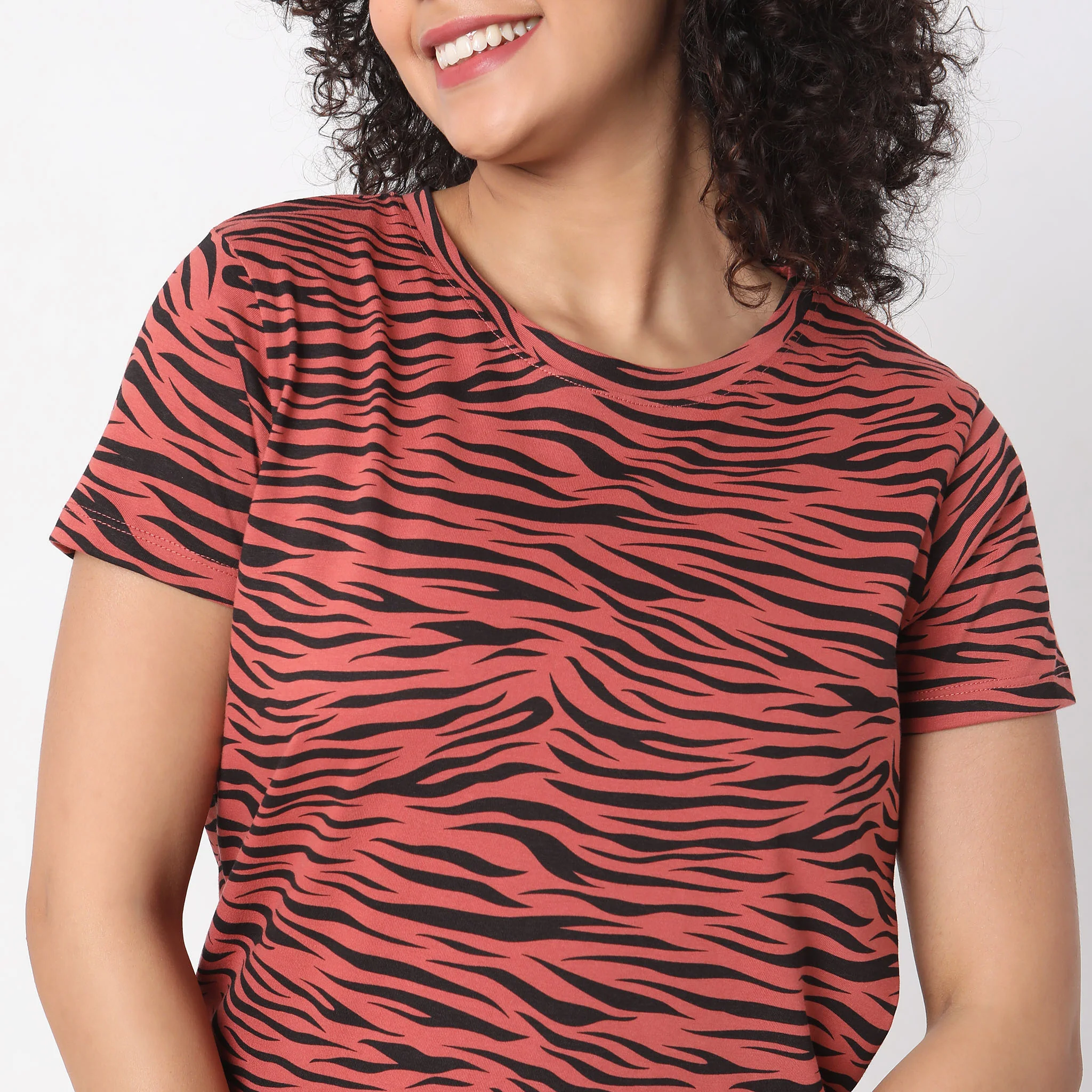 Knitted Animal Print Top With Joggers Sleepwear Set - Image 4