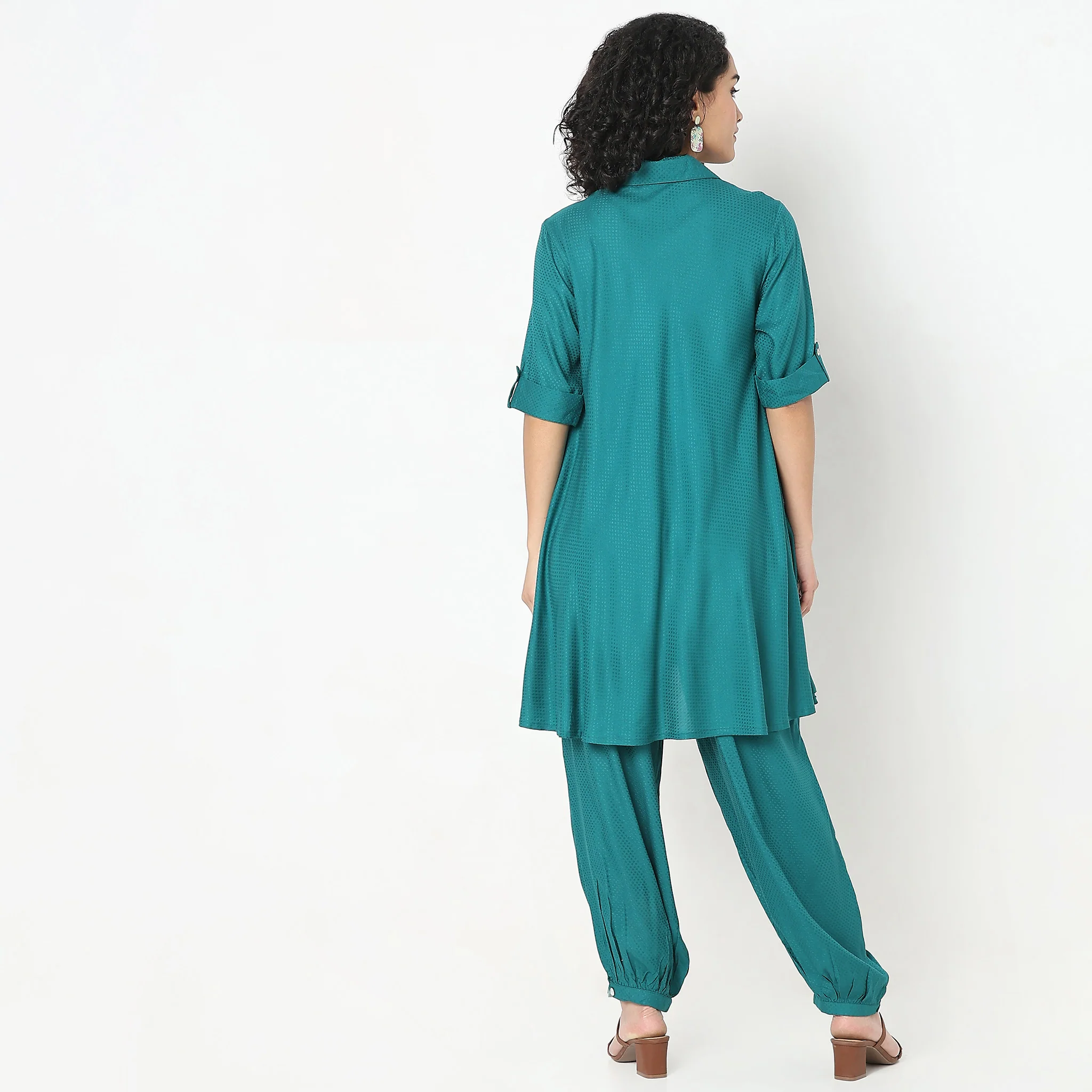 Regular Fit Embroidered Kurta With Pant Co-Ords - Image 3