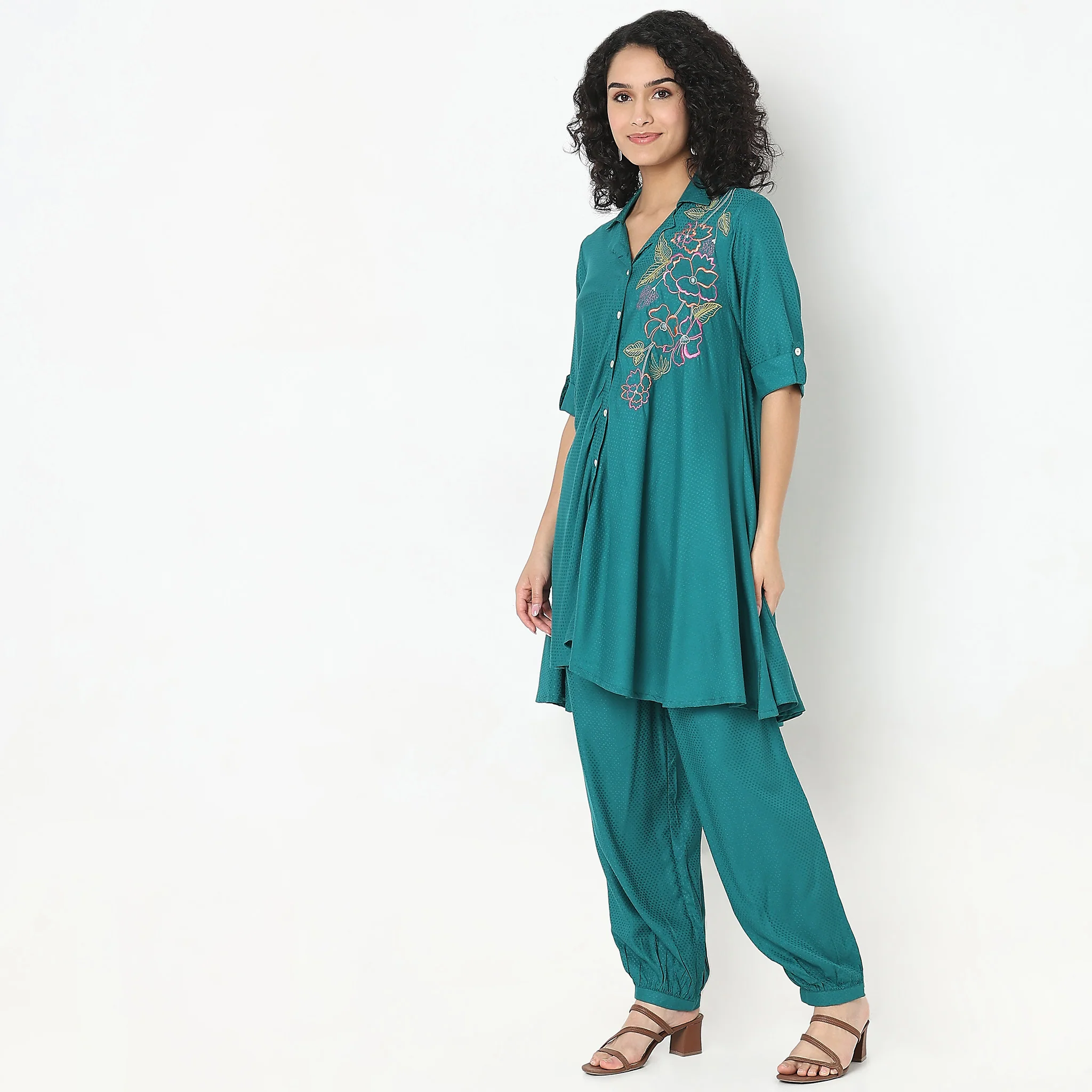 Regular Fit Embroidered Kurta With Pant Co-Ords - Image 5