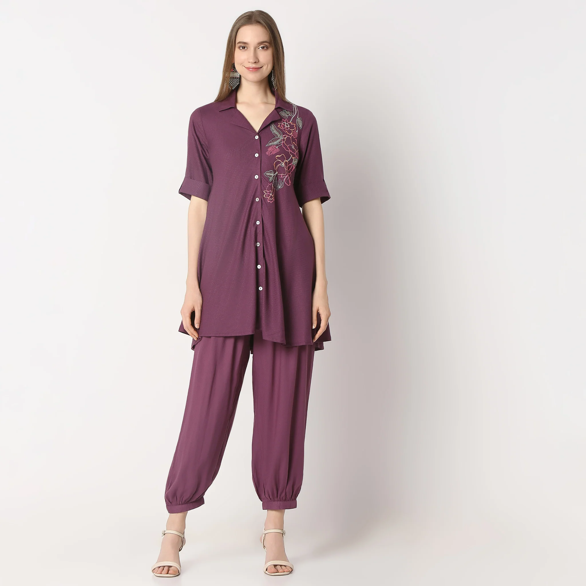 Regular Fit Embroidered Kurta With Pant Co-Ords - Image 9