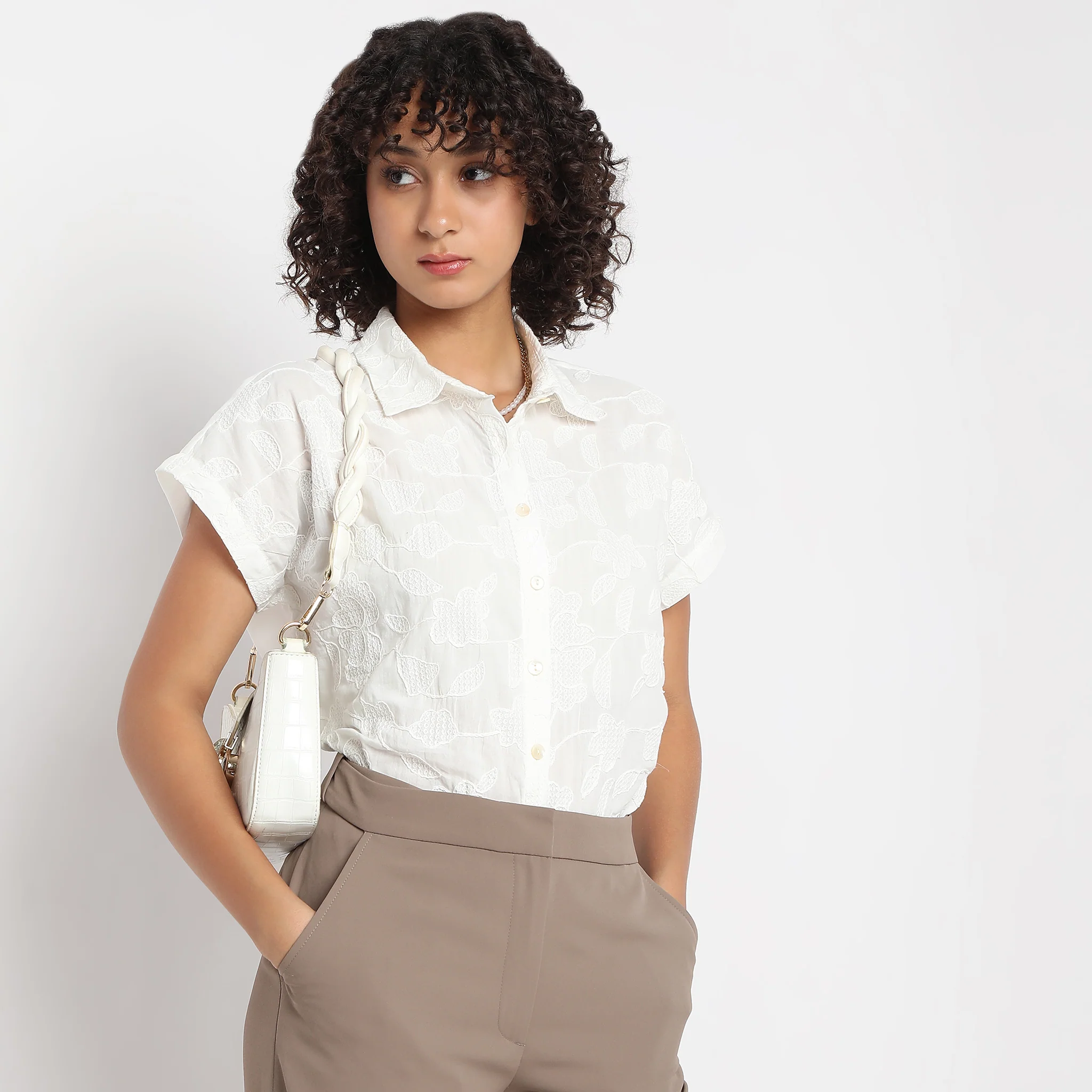 Regular Fit Embroidered Shirt - Image 5