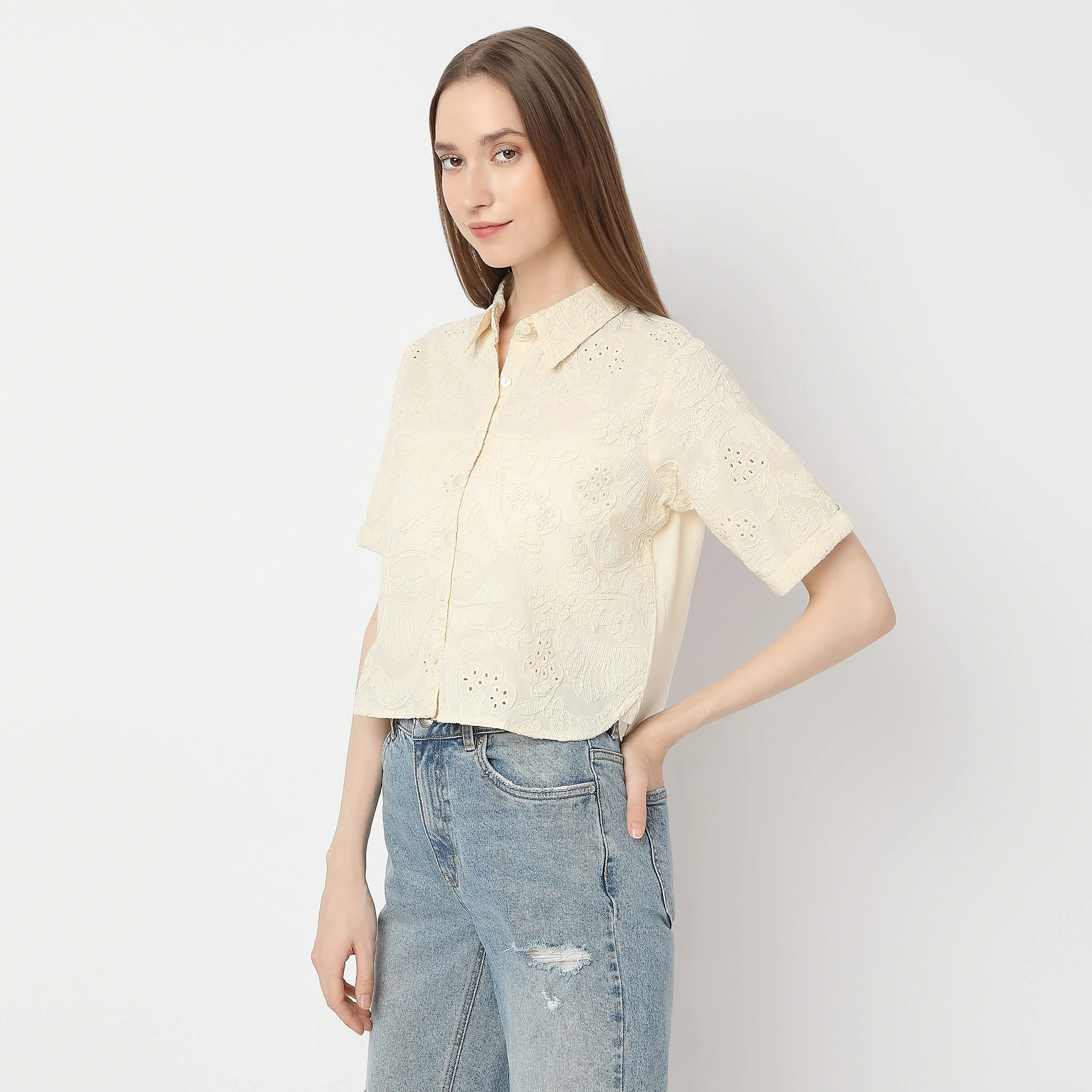 Regular Fit Embroidered Shirt - Image 5