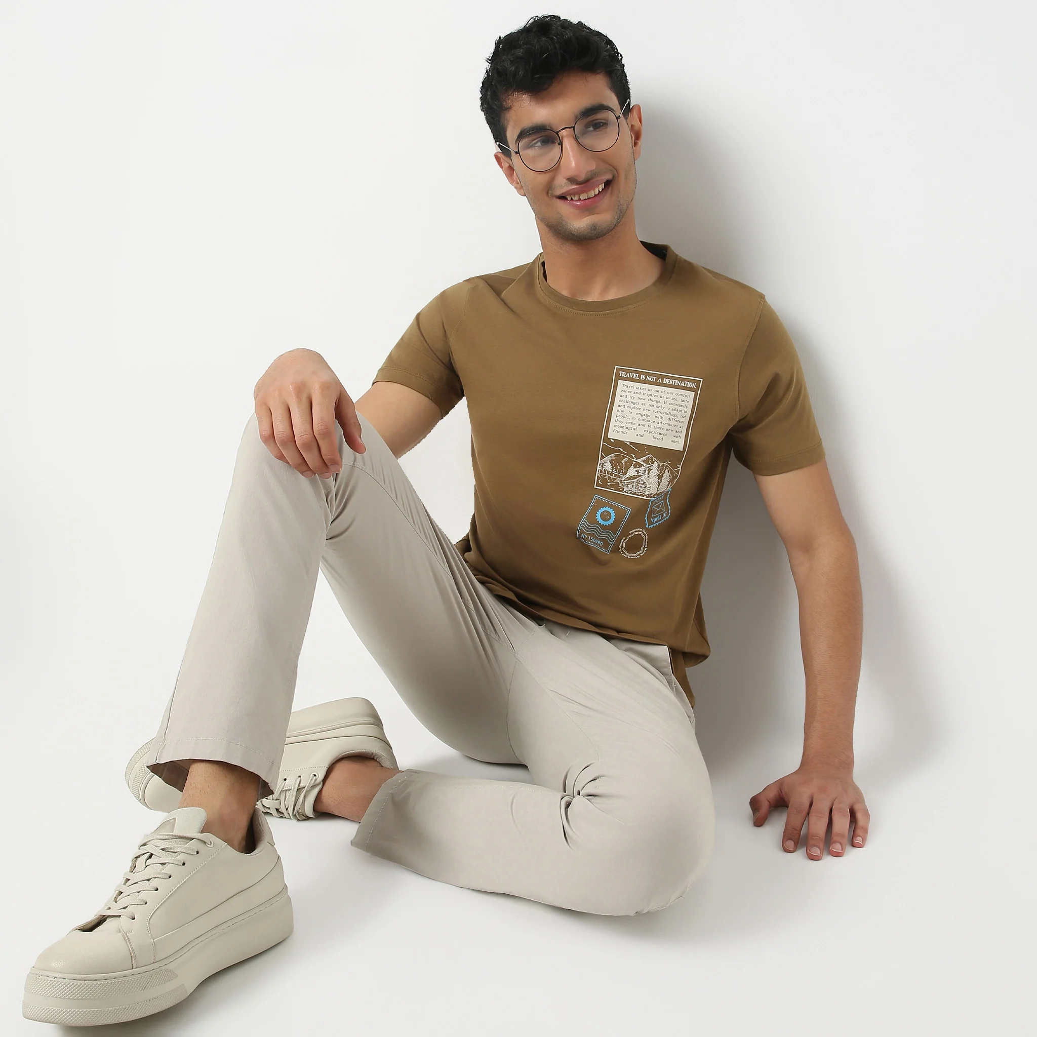 Crew Neck Graphic T-Shirt