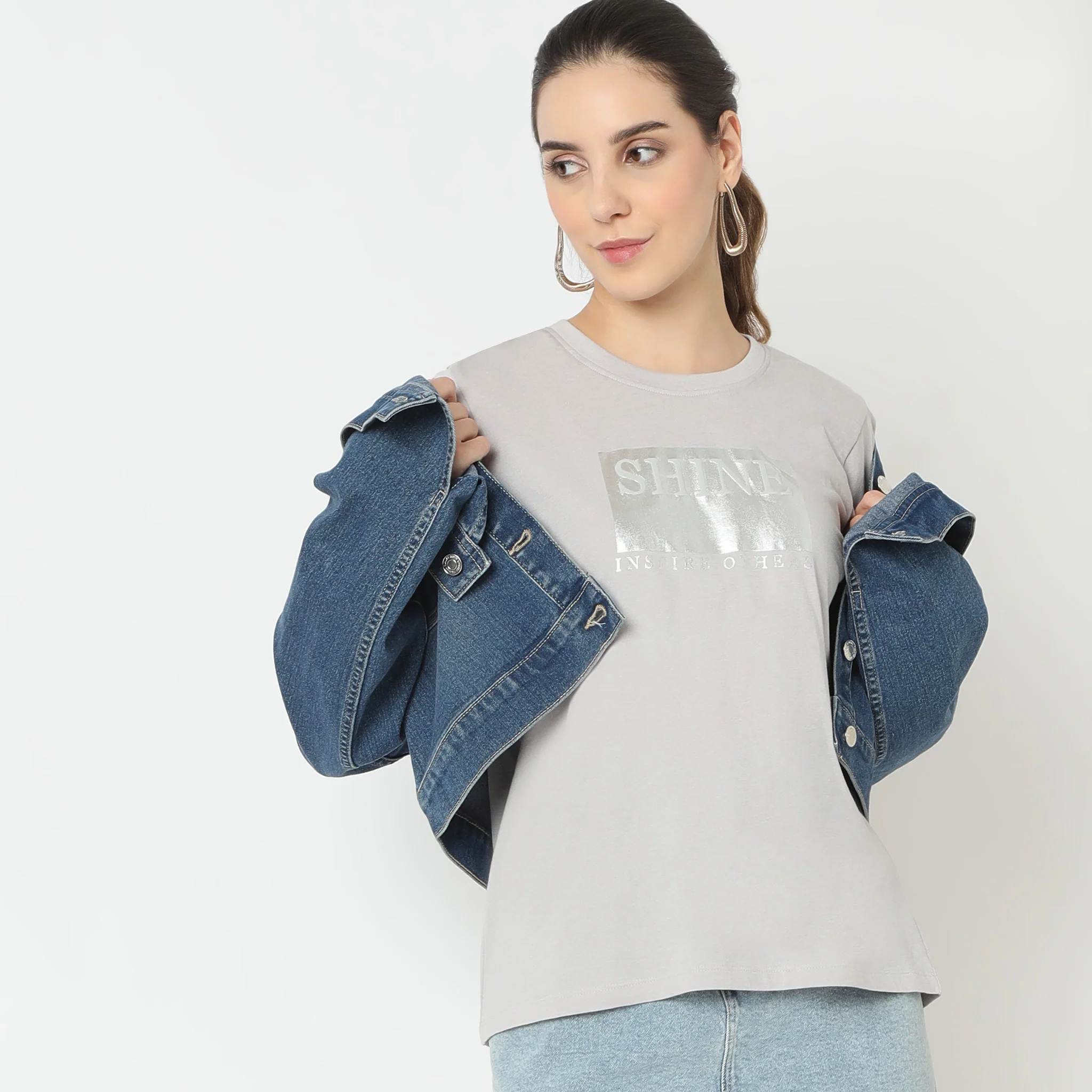 Short Sleeve Round Neck With Front Graphic T-Shirt - Image 2