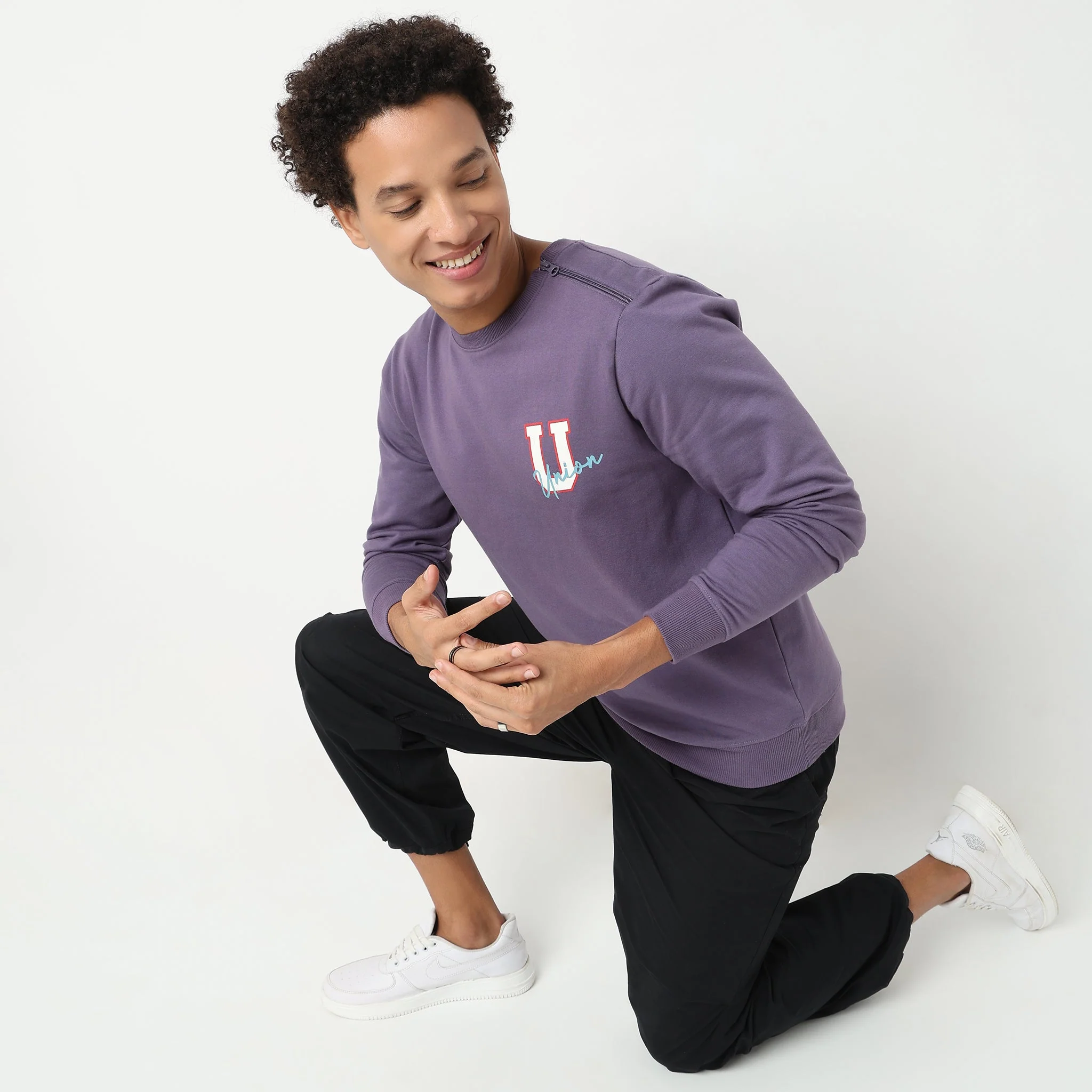 Regular Fit Graphic Sweatshirt - Image 6
