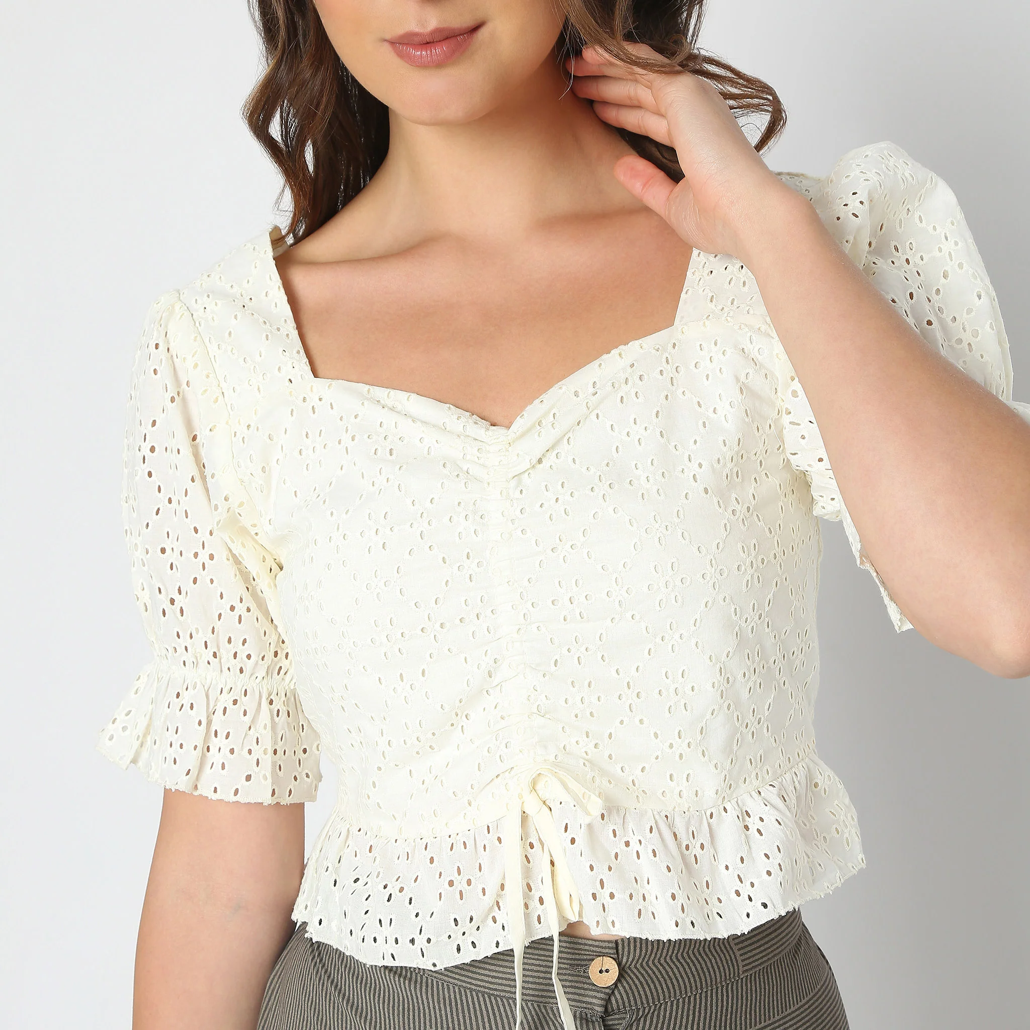 Regular Fit Lace Crop Top - Image 4