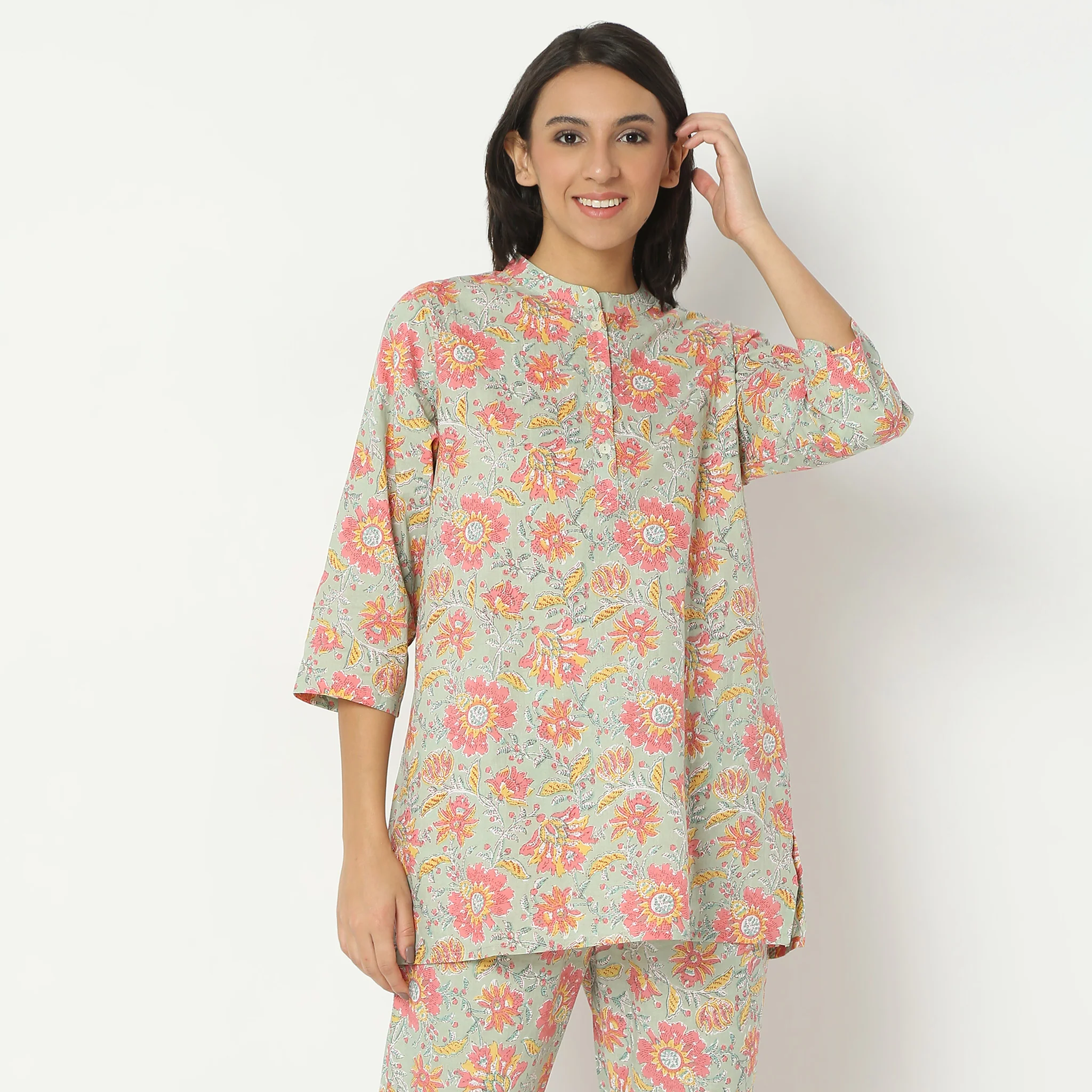 Printed Full Length Band Collar Short Sleeve Top With Pyjama Set - Image 2