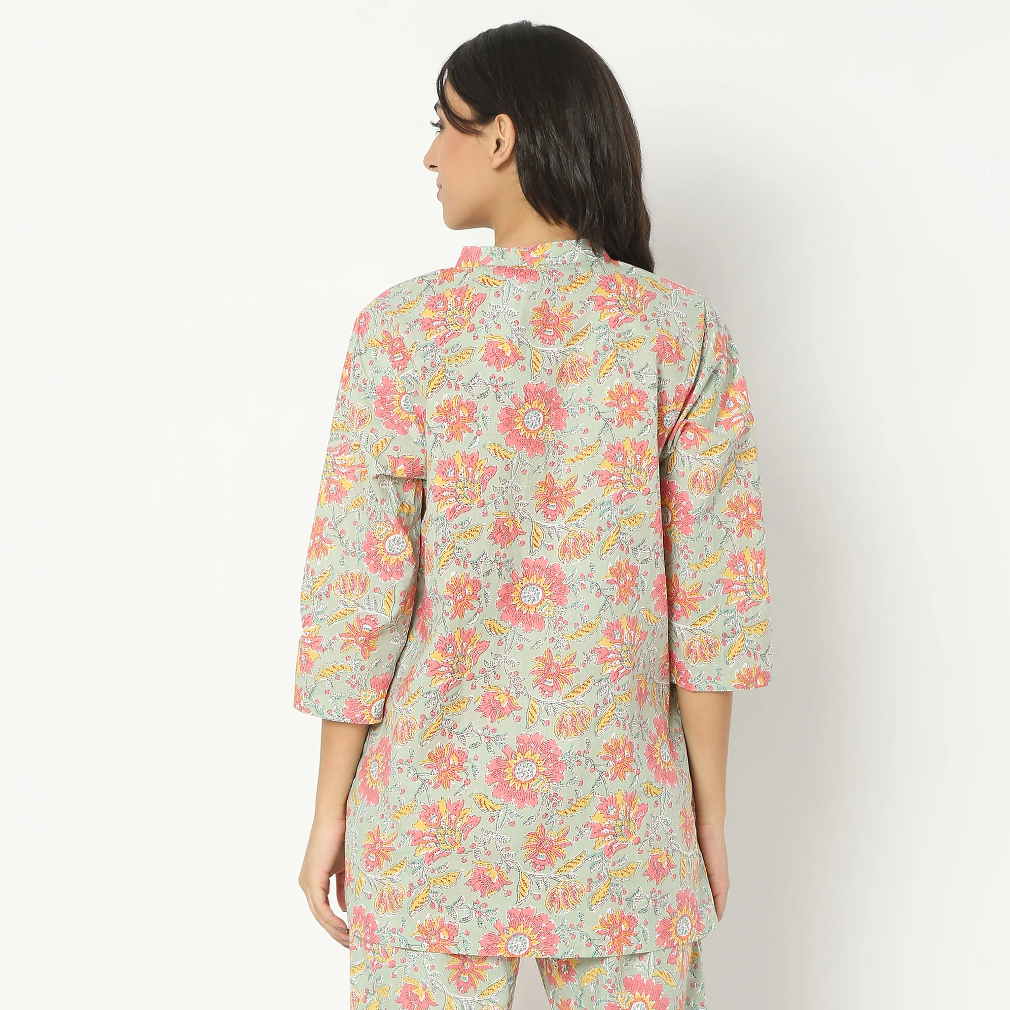 Printed Full Length Band Collar Short Sleeve Top With Pyjama Set - Image 3