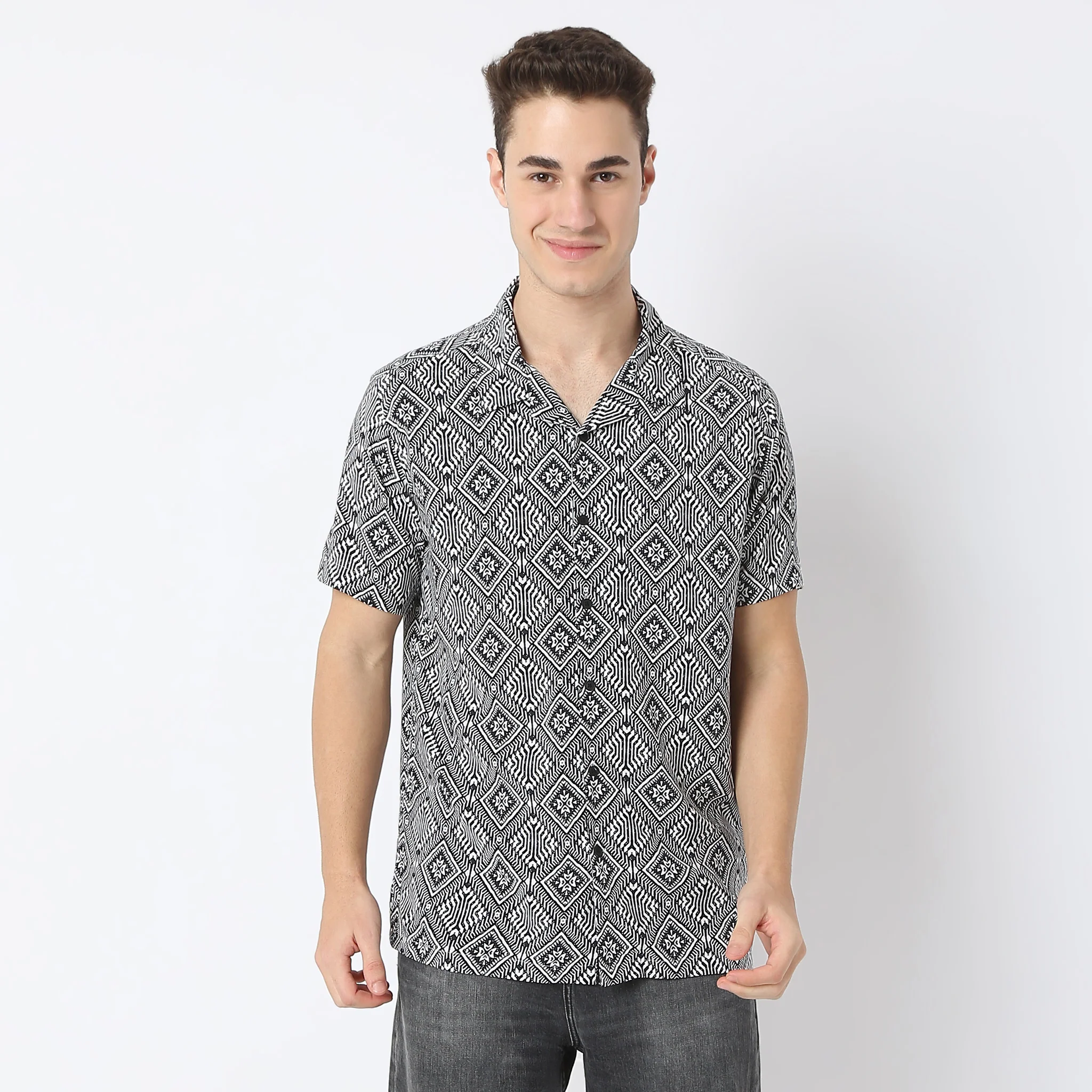 Retreat™ Shirts - Printed Pattern Rich Fabric - Trendy Cuban Collar - Regular Fit Shirt - Image 2