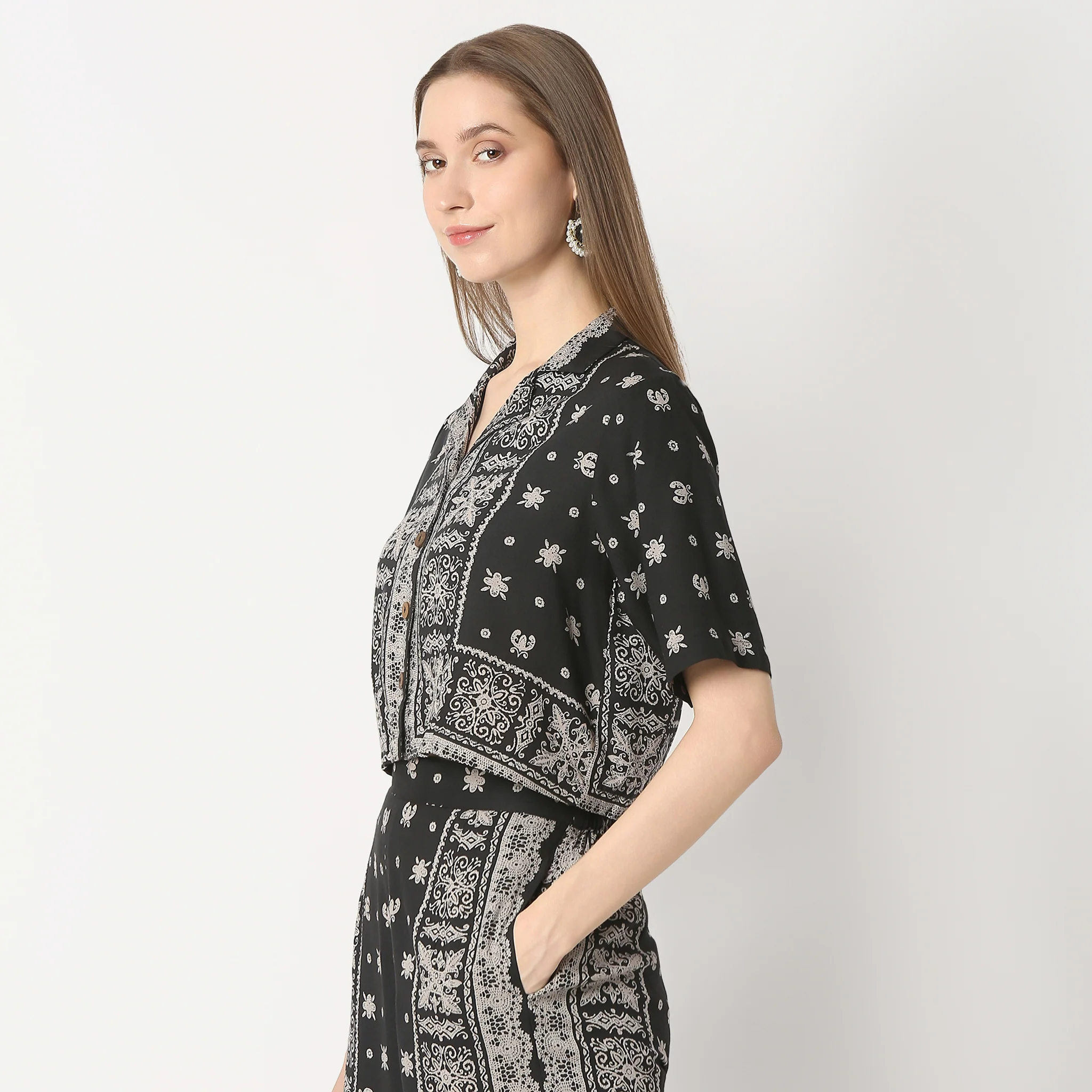 Printed Lapel Collar Short Sleeve Crop Top - Image 5
