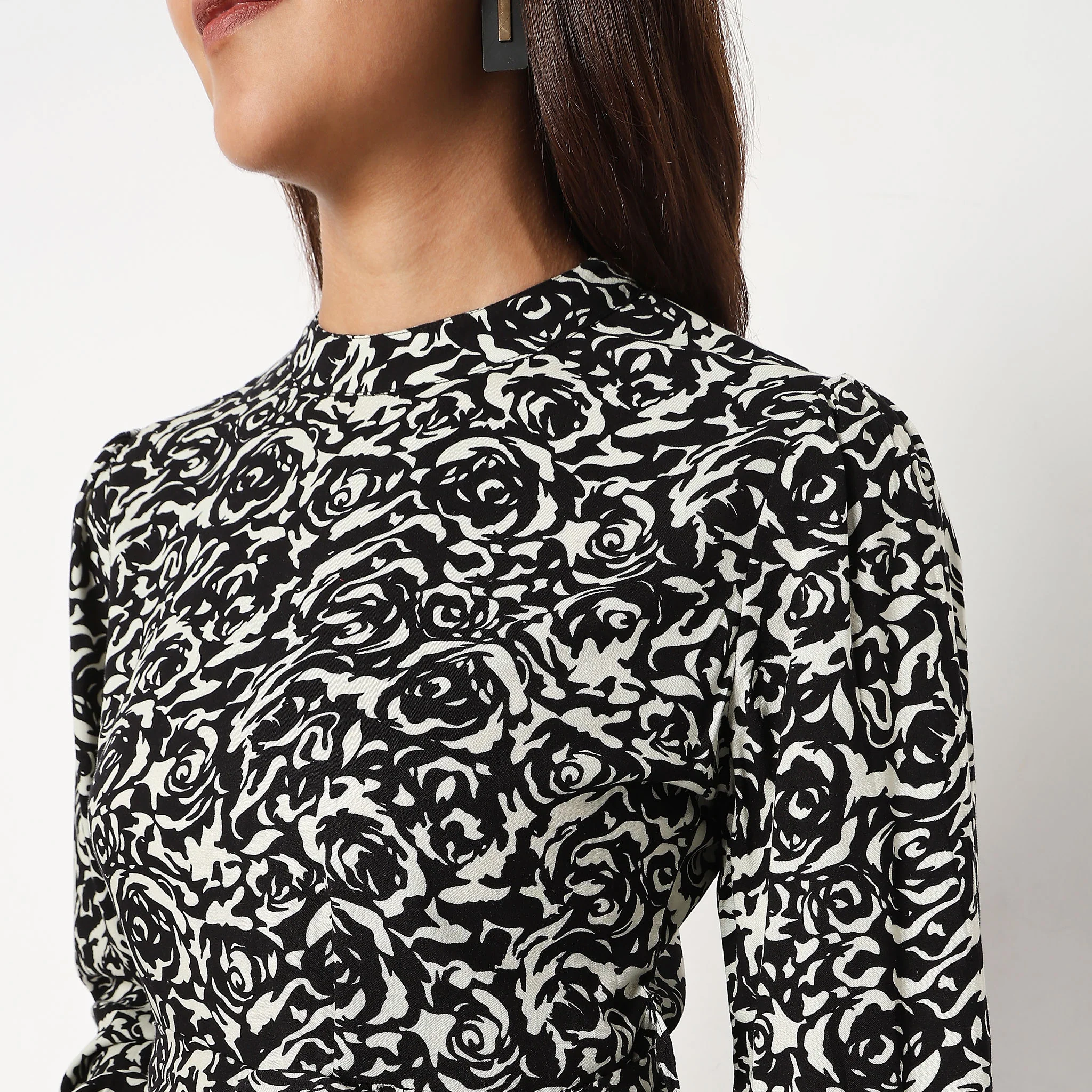 Regular Fit Printed Dress - Image 4