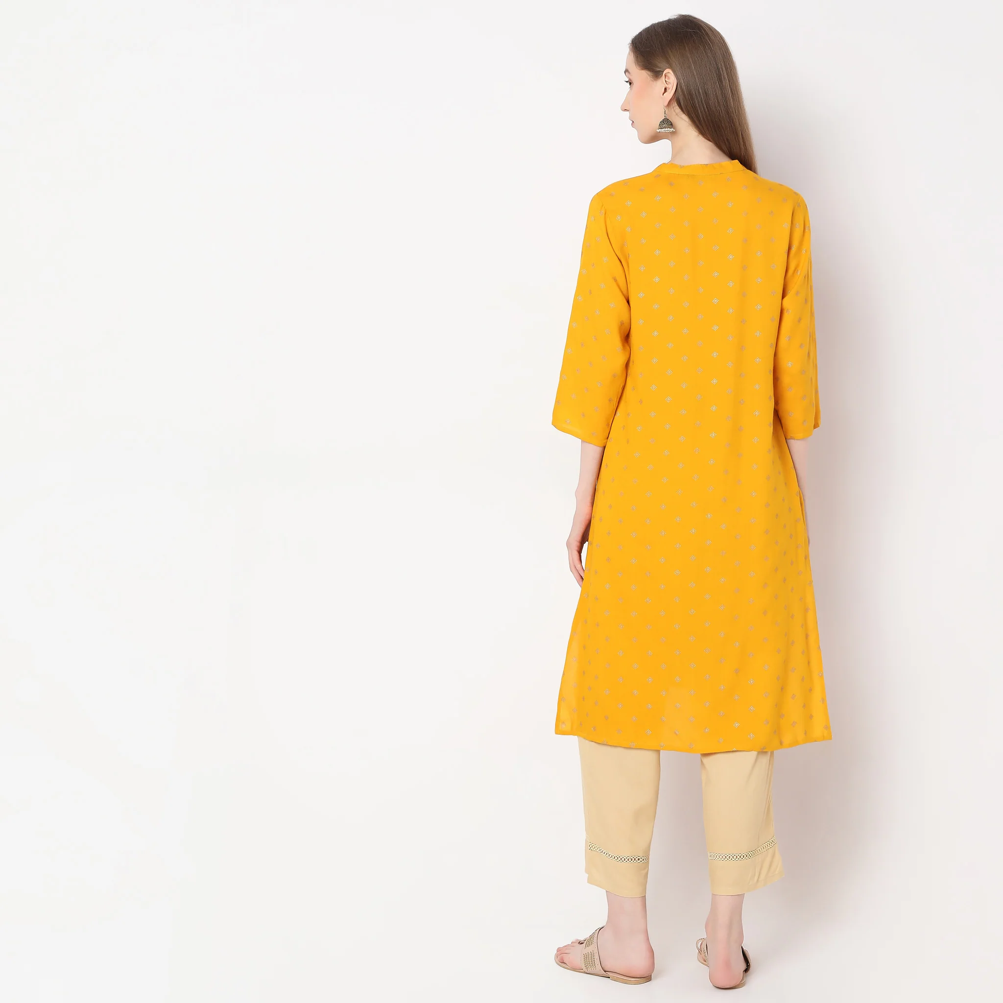 Regular Fit Printed Kurta - Image 3