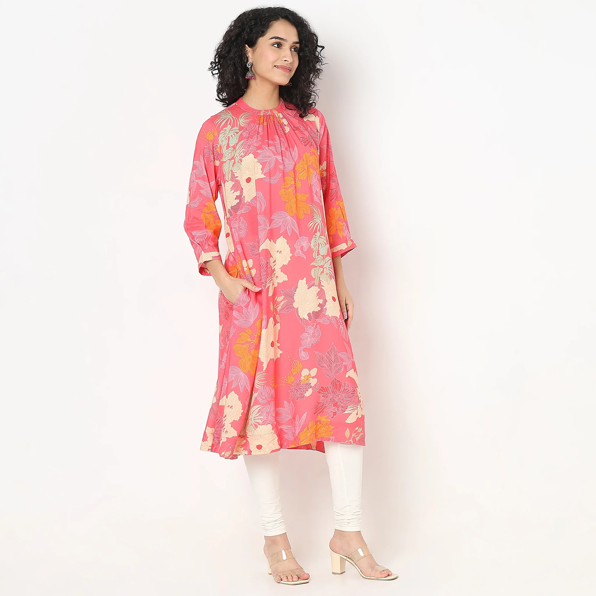 Printed Knee Length Band Neck Straight Kurta - Image 5