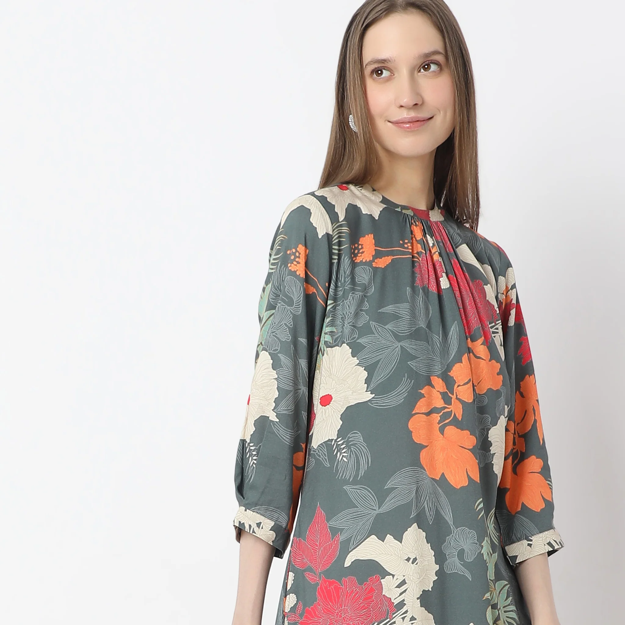 Printed Knee Length Band Neck Straight Kurta - Image 9