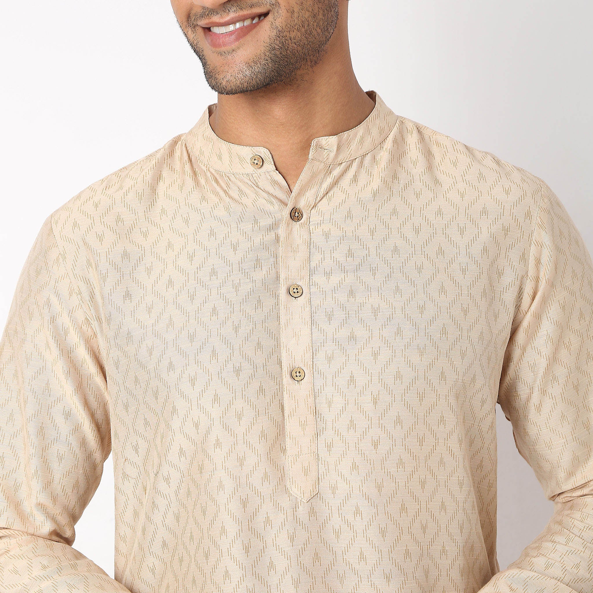 Regular Fit Printed Kurta - Image 4