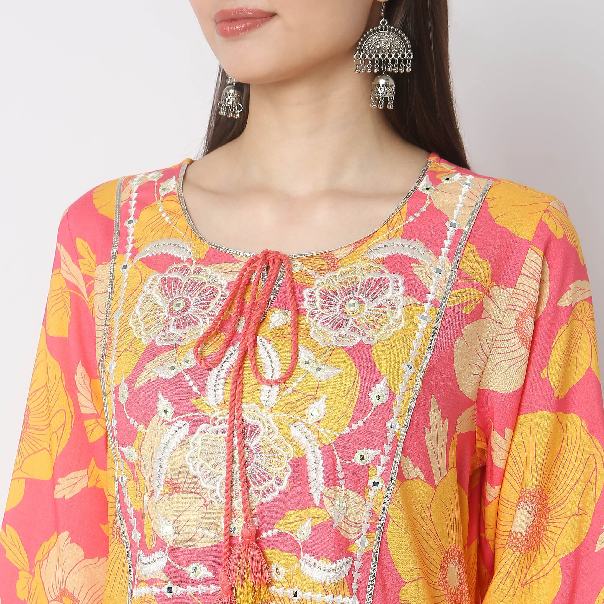 Regular Fit Printed Kurta With Pant & Dupatta Set - Image 4