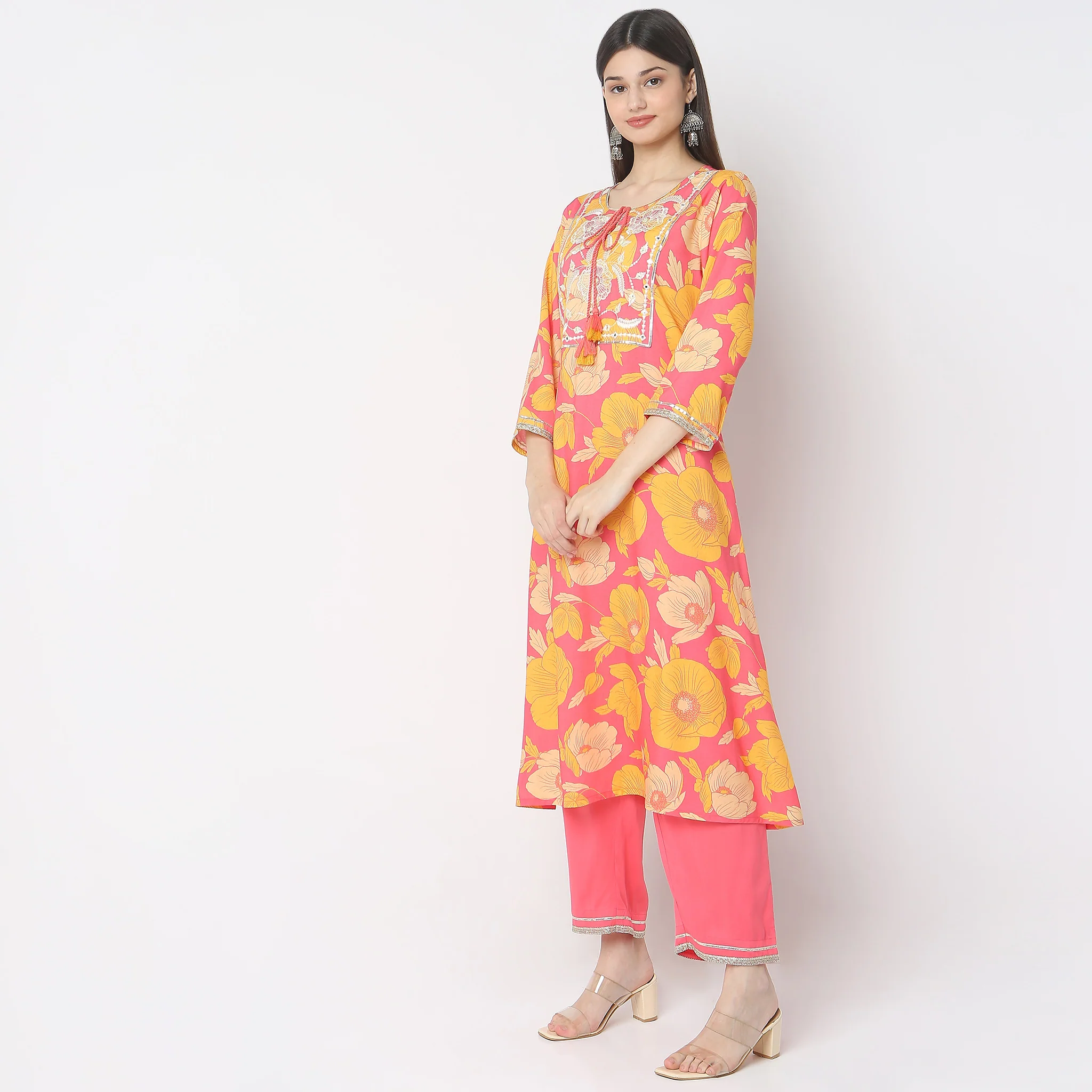 Regular Fit Printed Kurta With Pant & Dupatta Set - Image 5