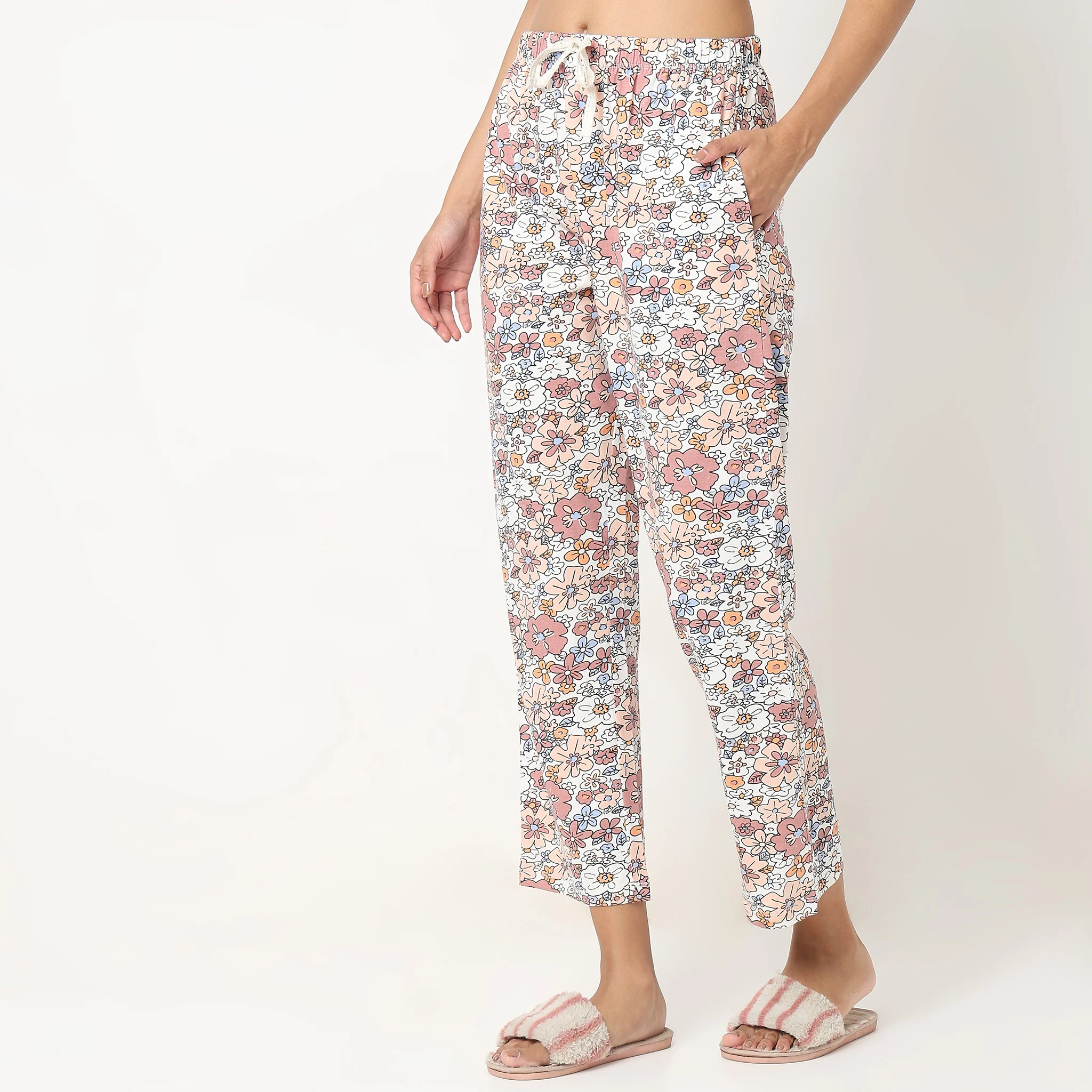 Knitted Printed Mid Rise Lounge Pyjamas - Image 5