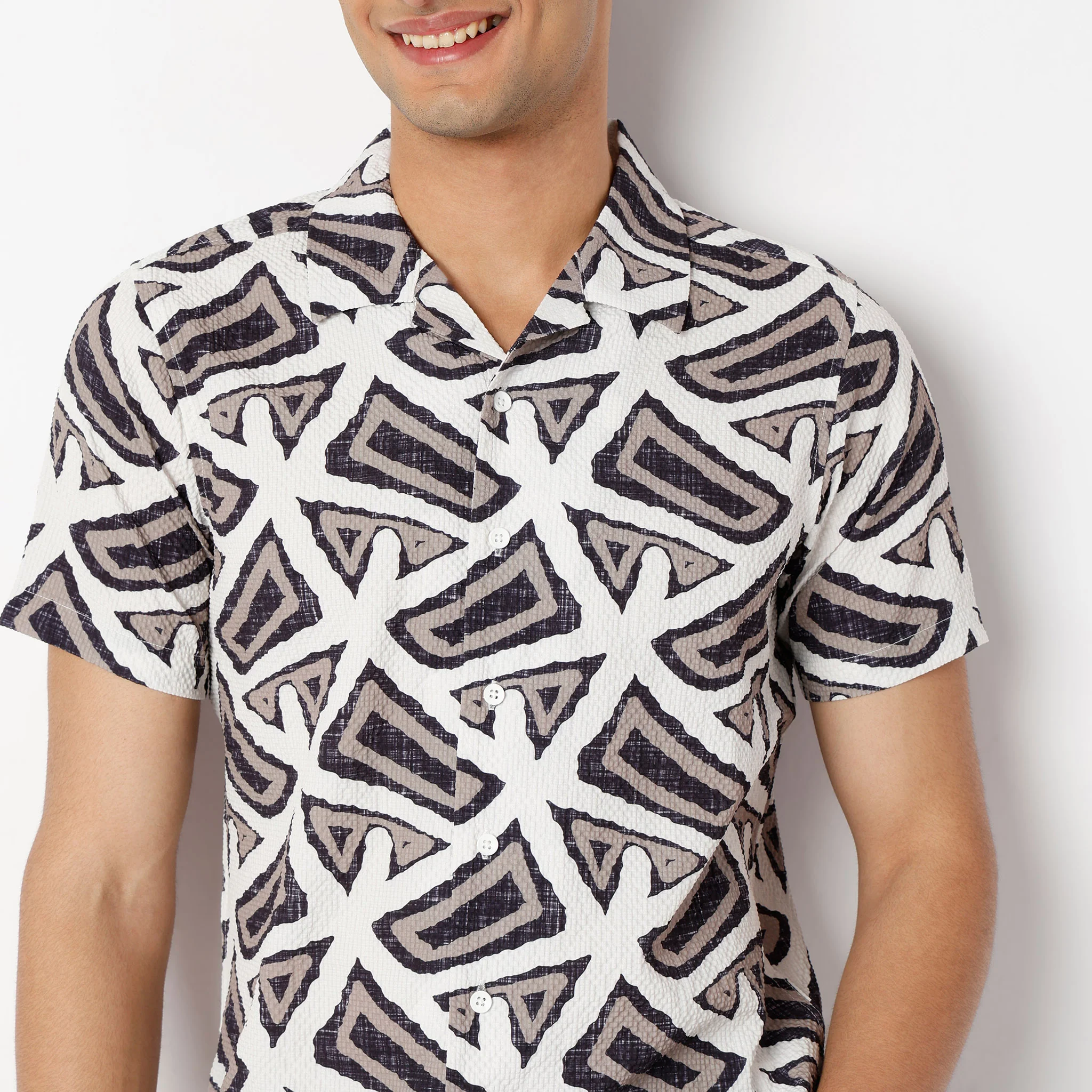 Retreatᵉˣ Printed Camp Collar Half Sleeve Shirt - Image 9
