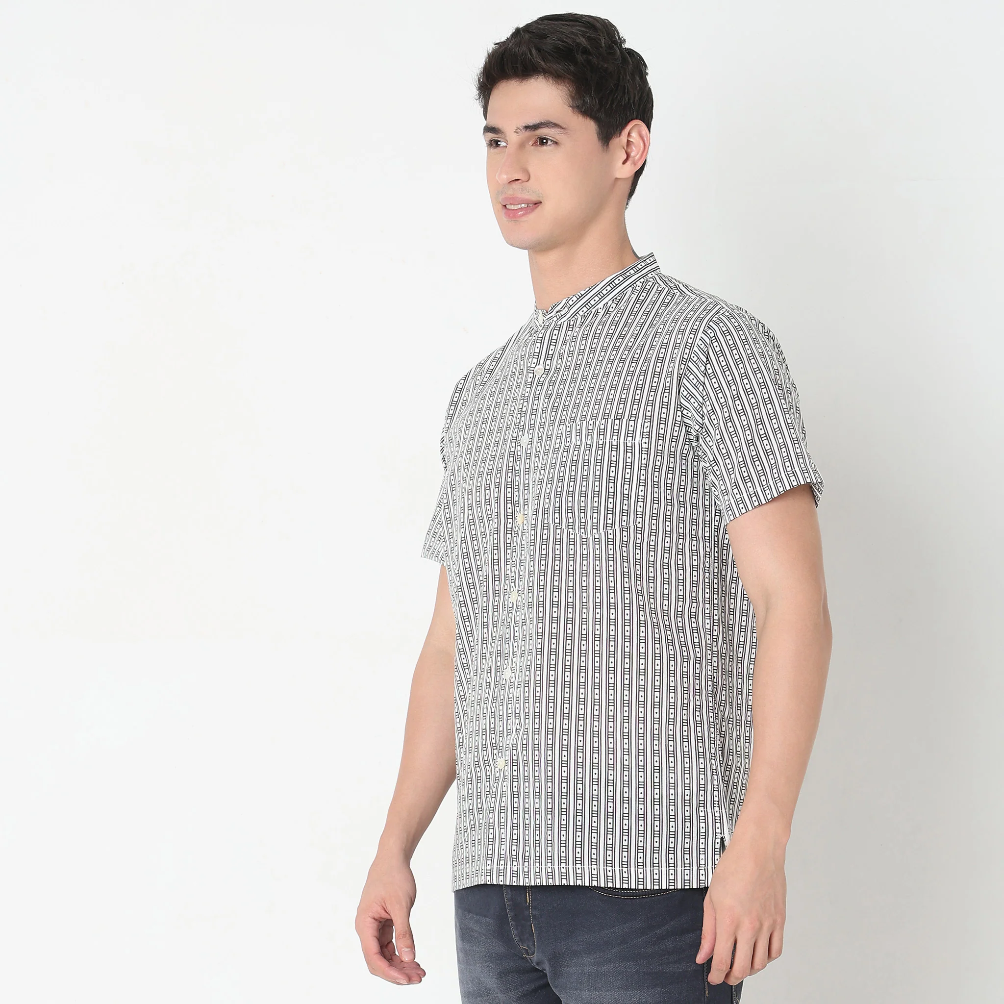 Regular Fit Printed Shirt - Image 5