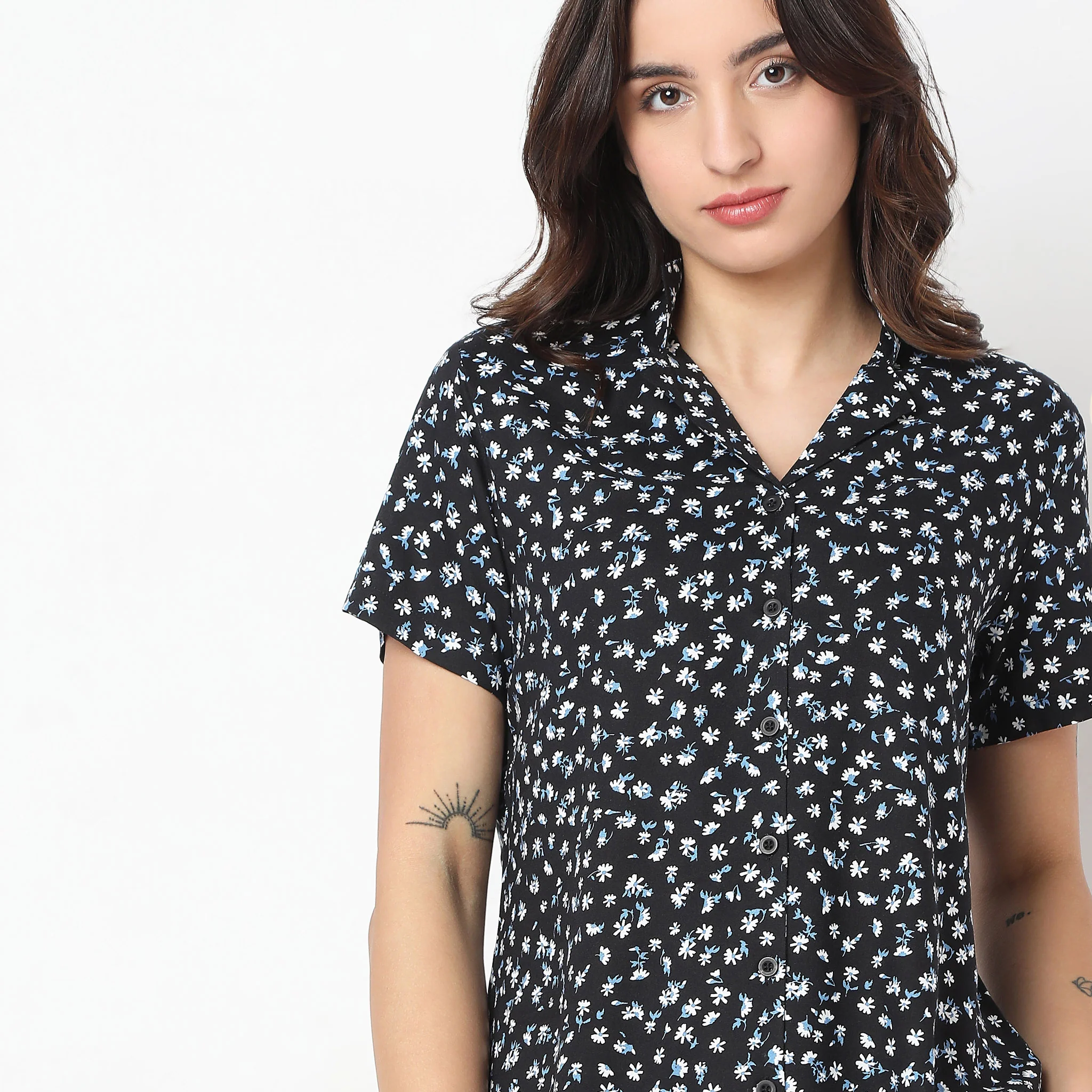Woven Printed Shirt With Shorts Sleepwear Set - Image 4