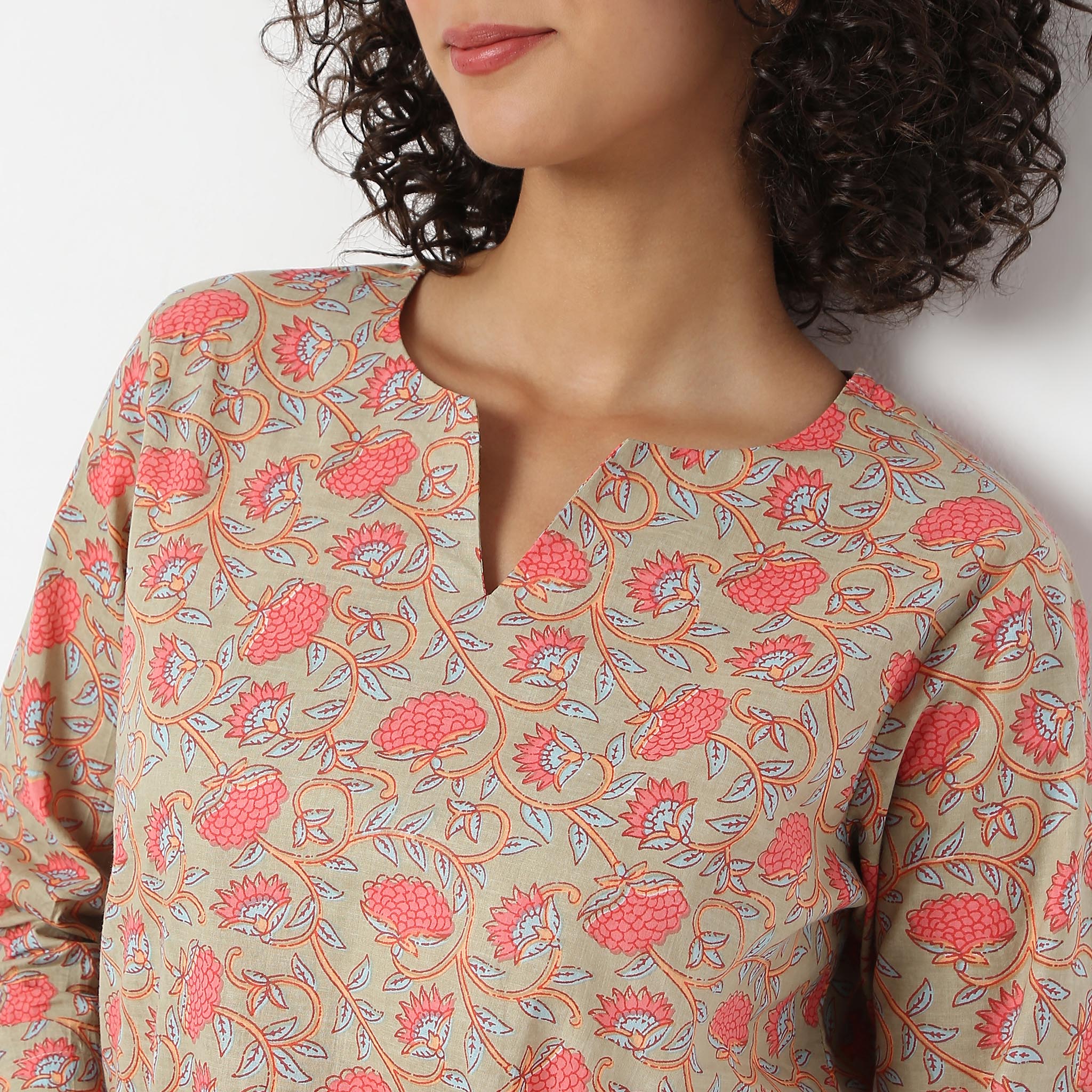 Woven Printed Top With Pyjama Set - Image 4