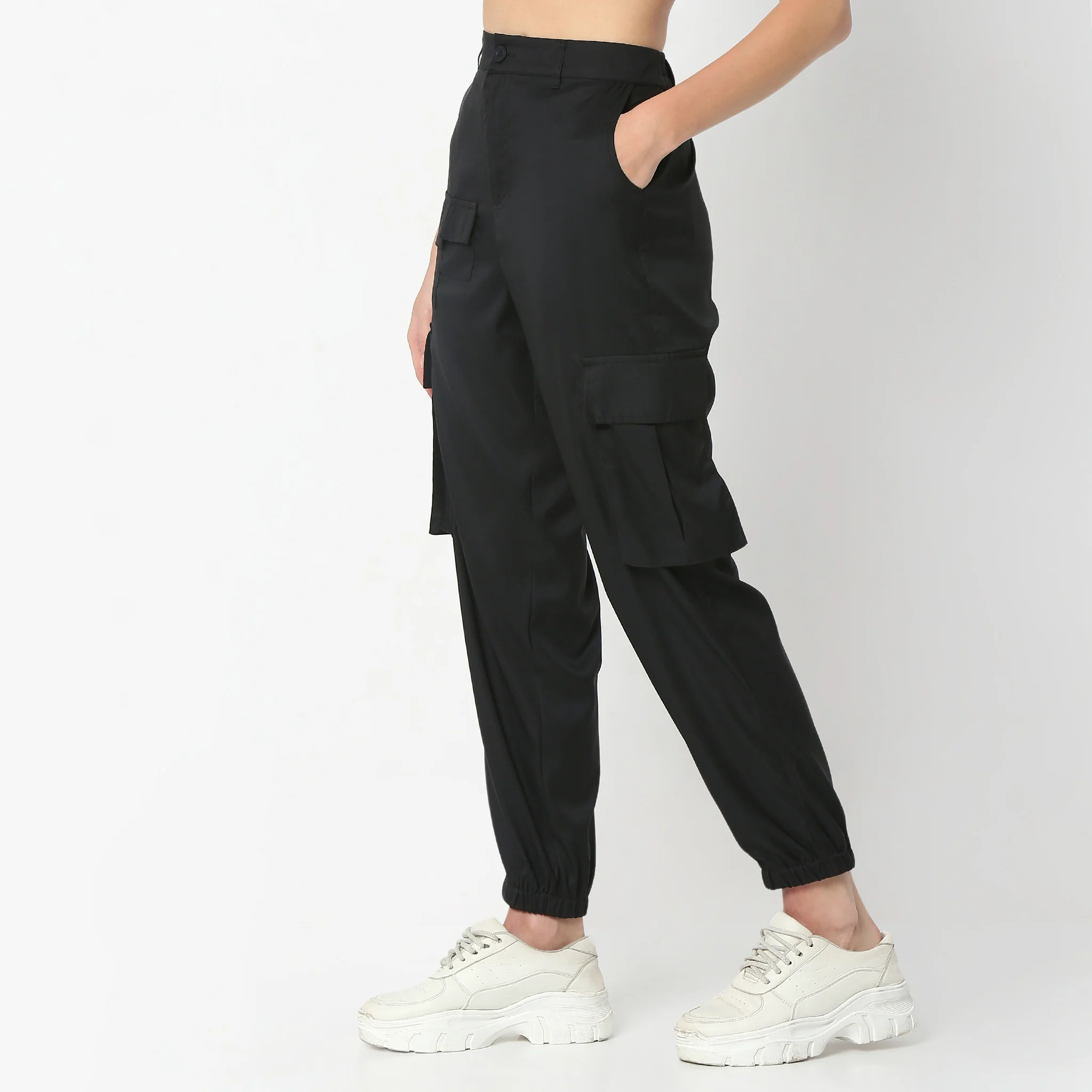 Ankle Length High Rise Cargo Pant With Patch Pocket - Image 5
