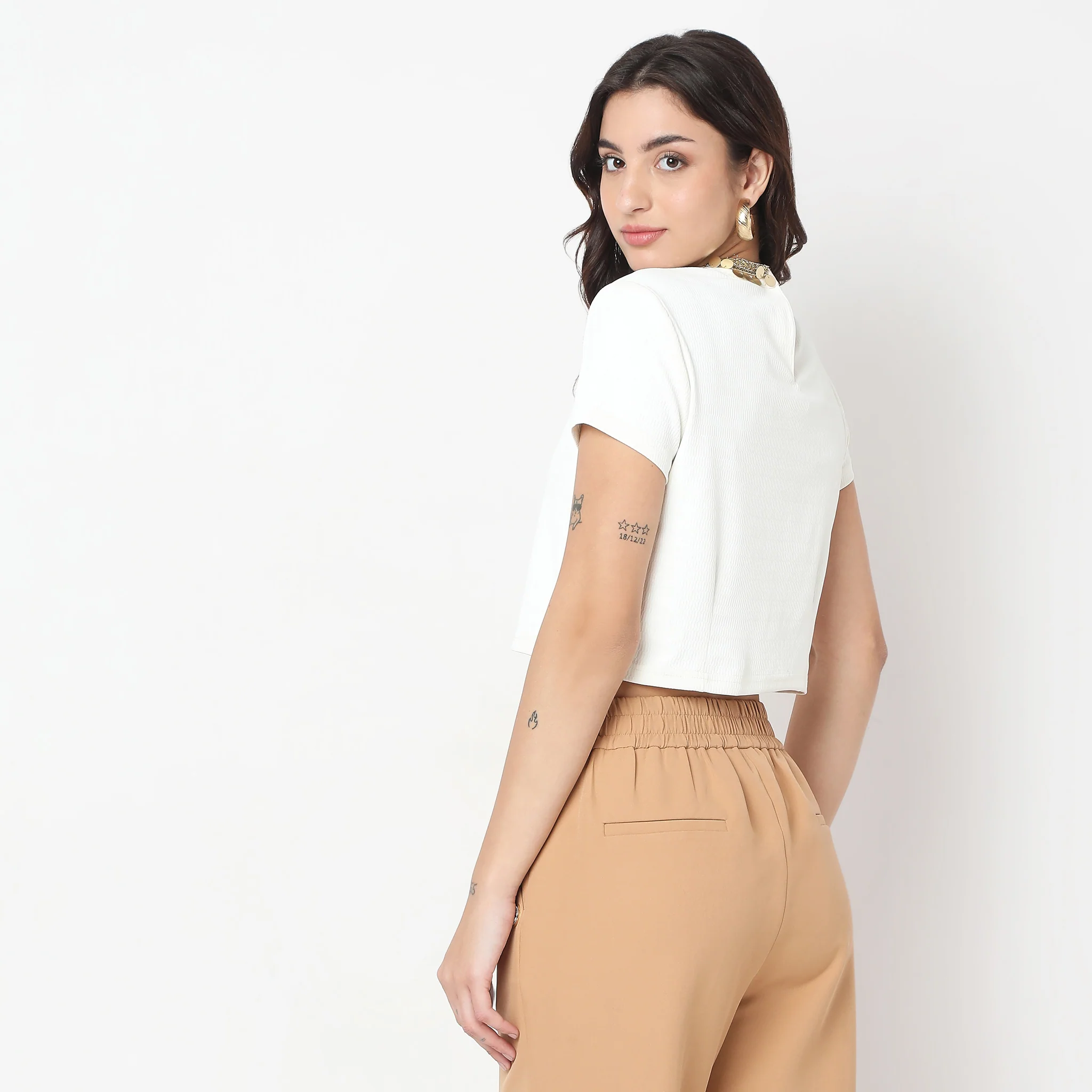 Regular Fit Solid Crop Top - Image 3