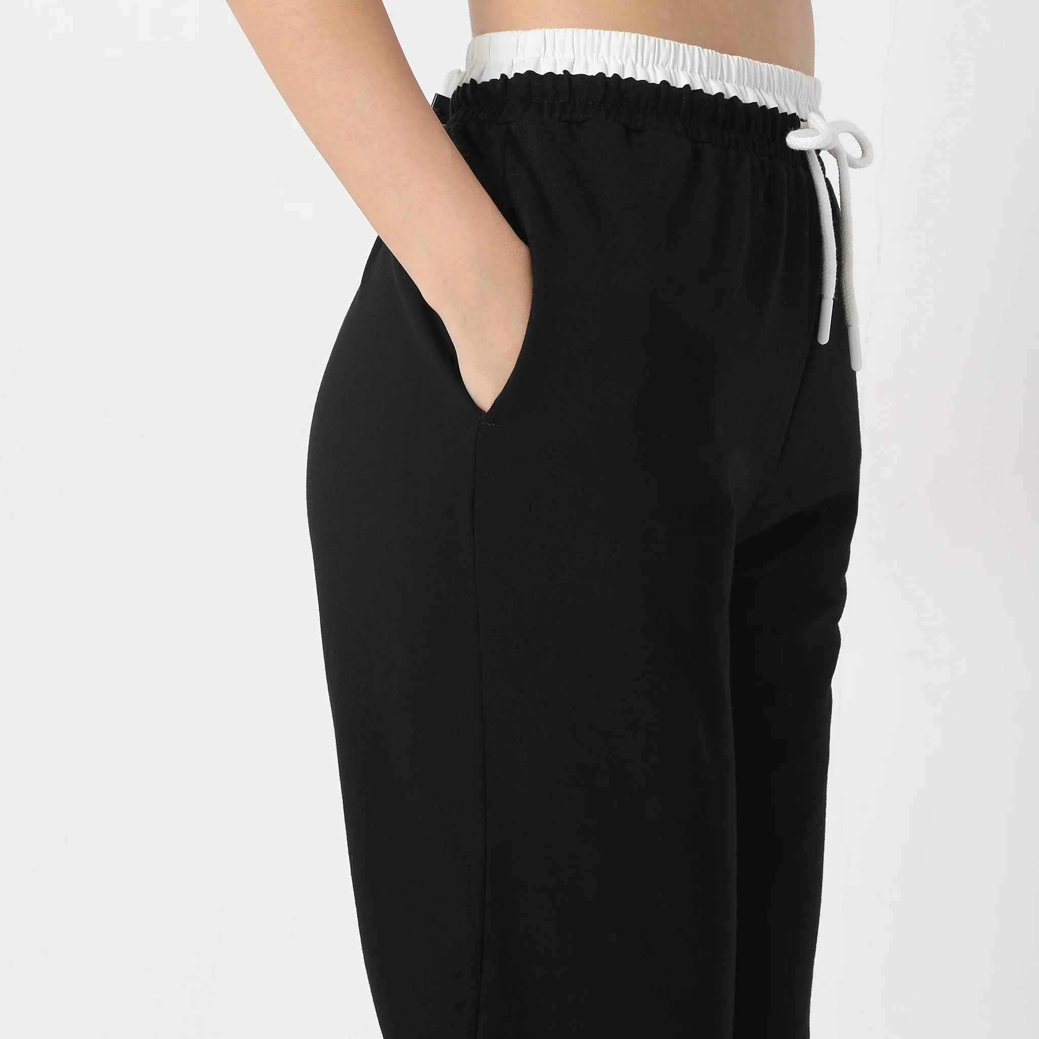 Full Length High Rise Solid Jogger With Pocket - Image 4