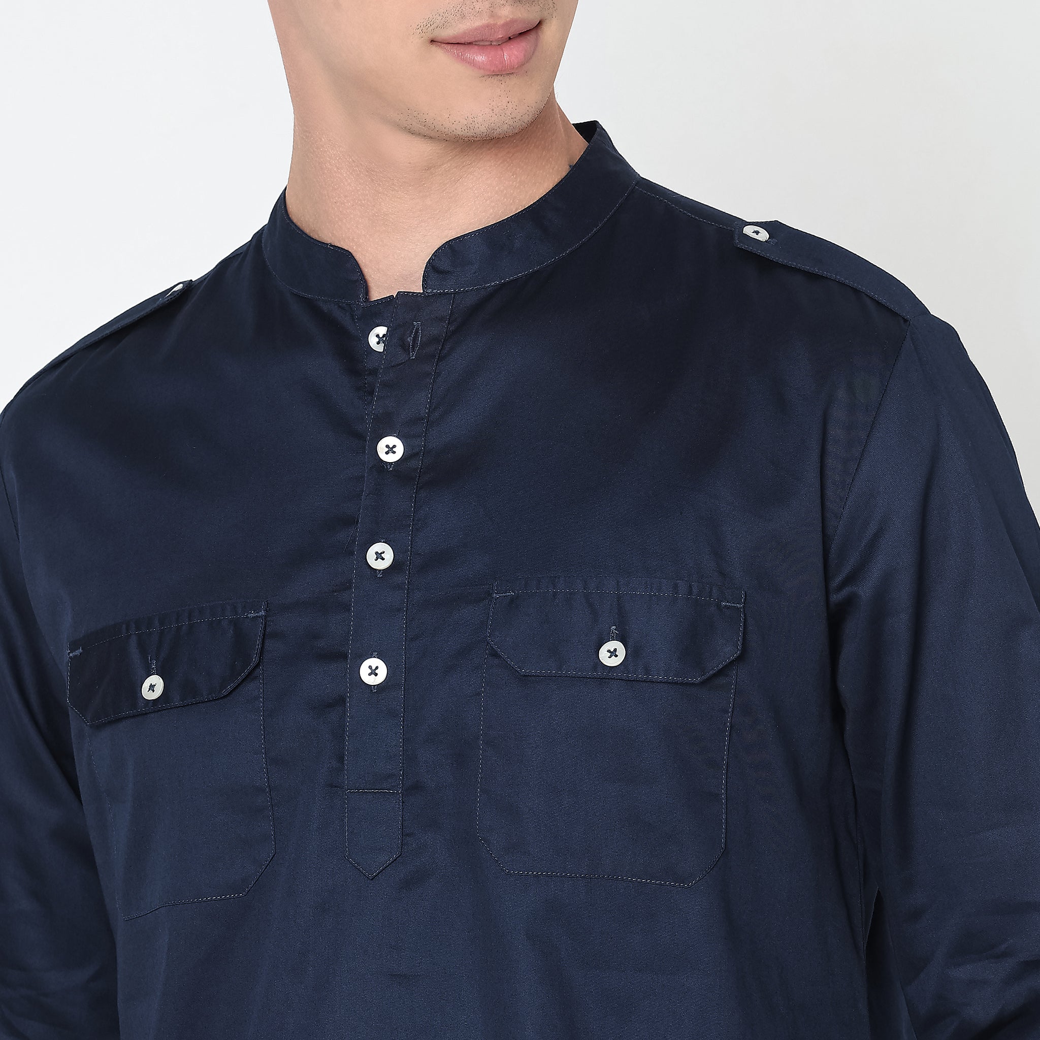 Regular Fit Solid Kurta - Image 4