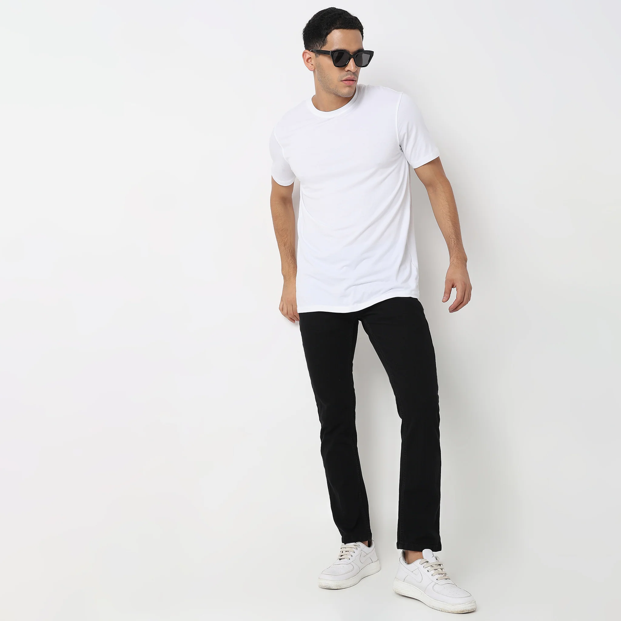 The Black Jeansᵉˣ Union of Denim® Jet-Dyed Tapered Fit Crop Length E-fast® Stretch - Image 6